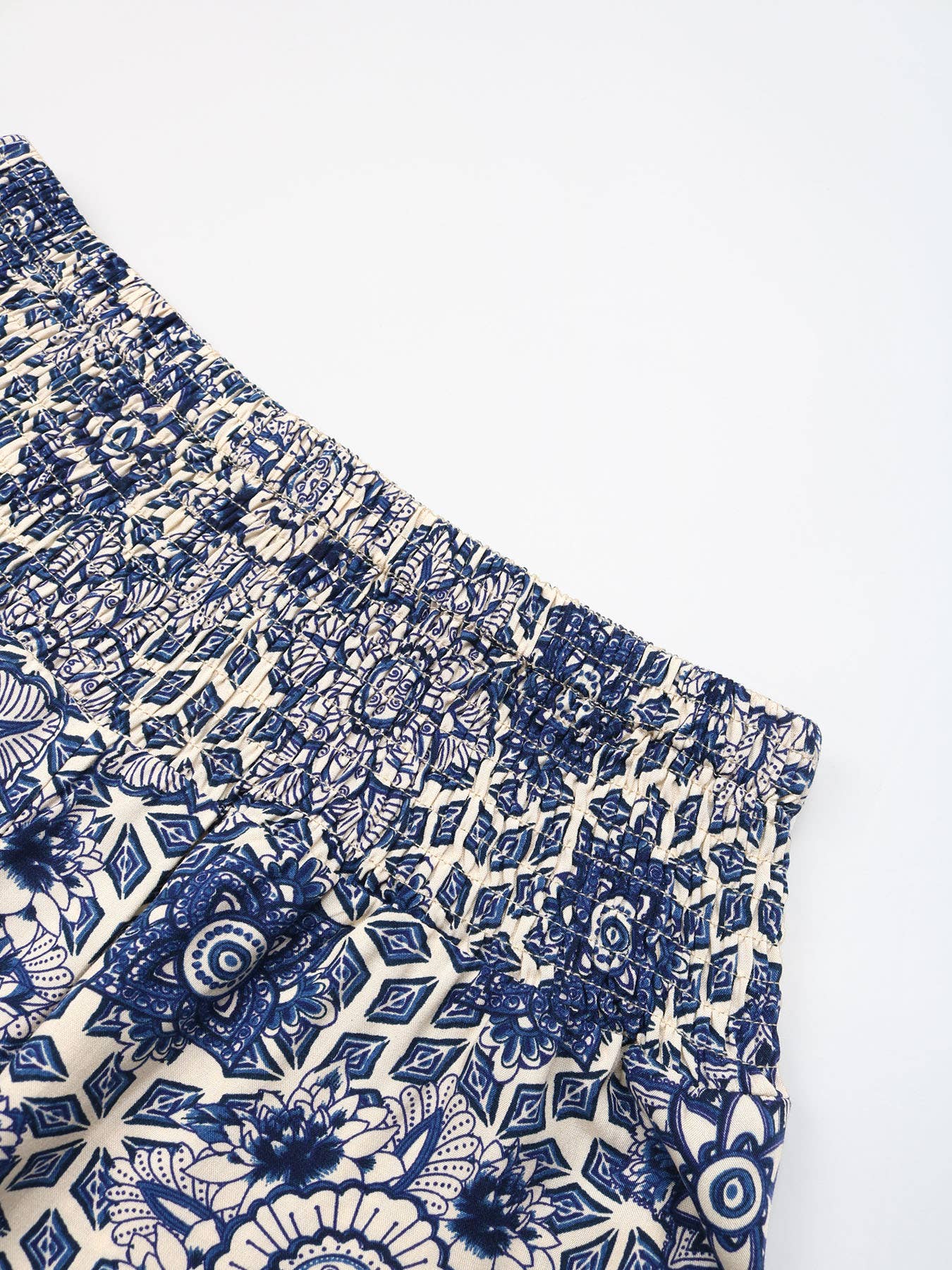 HIGH-WAISTED ETHNIC HOLIDAY PRINTED TROUSERS