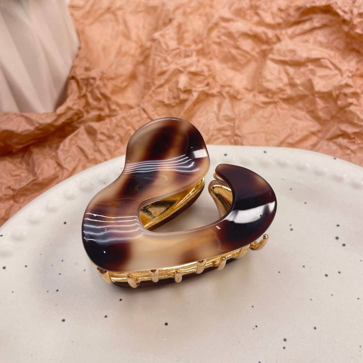 Irregular Acetate Metal Hair Claw - Chic Mid Clip_CWAHA0562