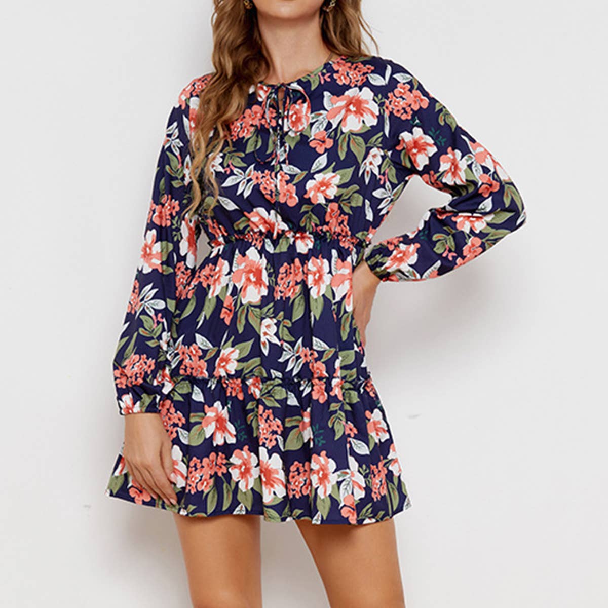 Round neck loose floral waist waist short dress