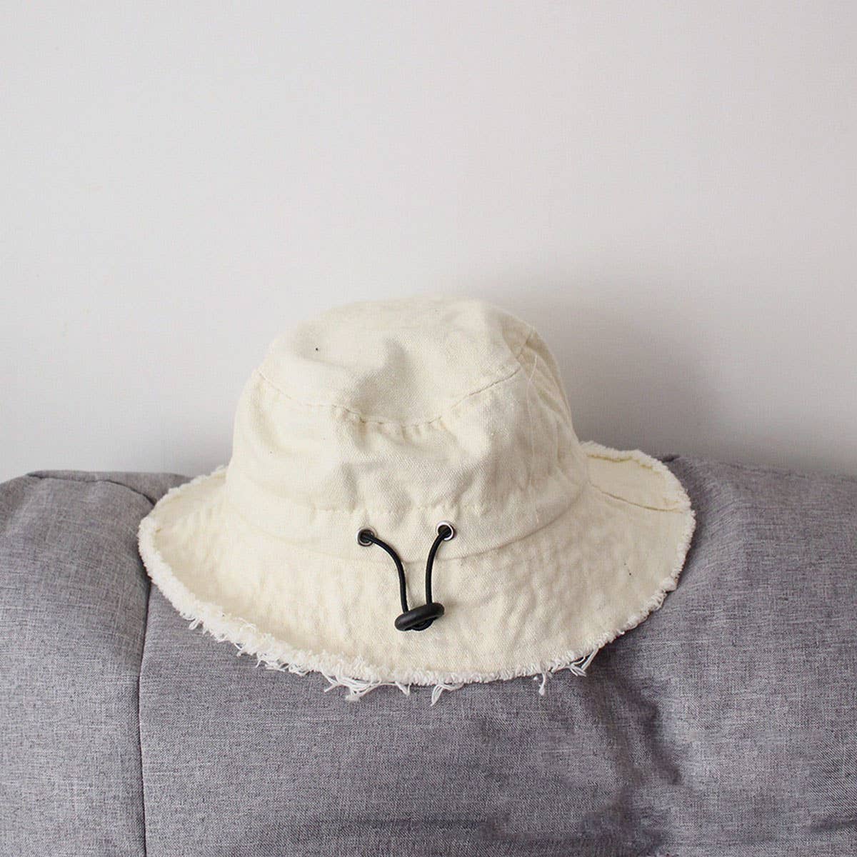CHILDREN'S PERSONALIZED OLD FUR-EDGED BUCKET HAT_CWAH2866
