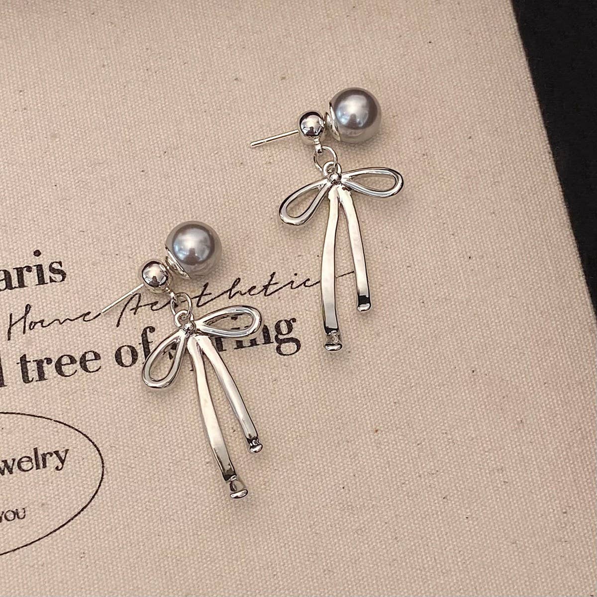 NEW SIMPLE FASHION BOW PEARL EARRINGS FOR WOMEN