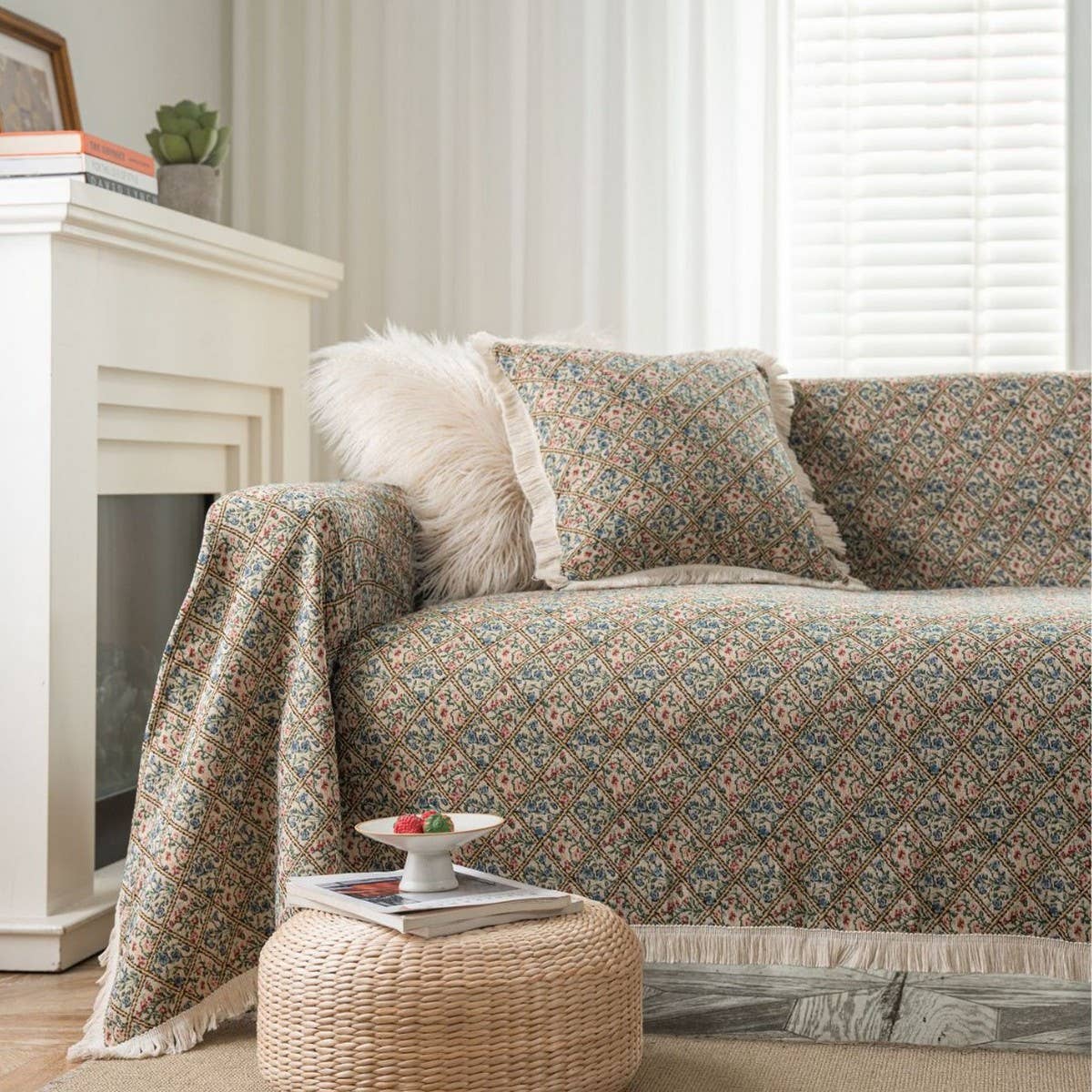 RETRO IRIS JACQUARD SOFA THROW_CWMM1651