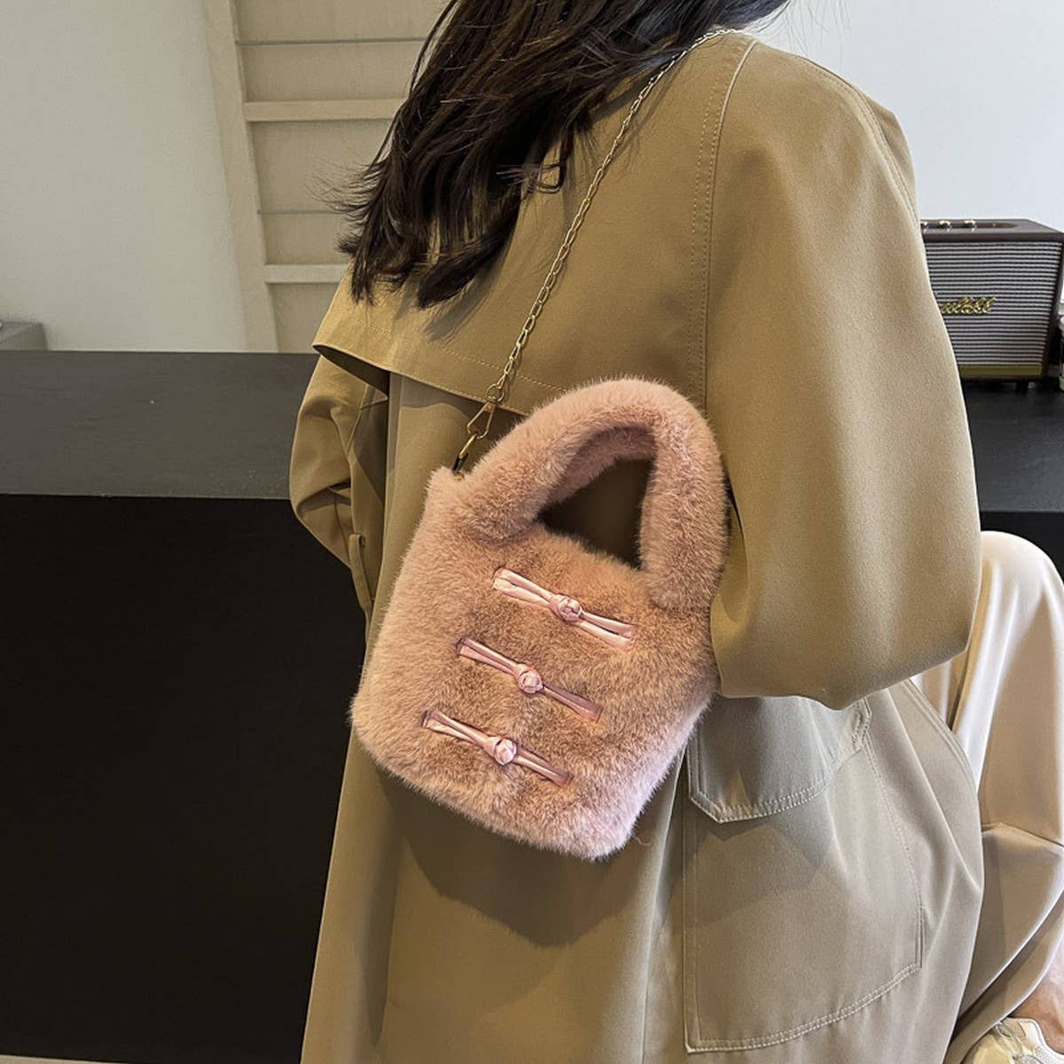 WINTER FASHION HAND-HELD BUCKET BAG PLUSH BAG_CWAB3927