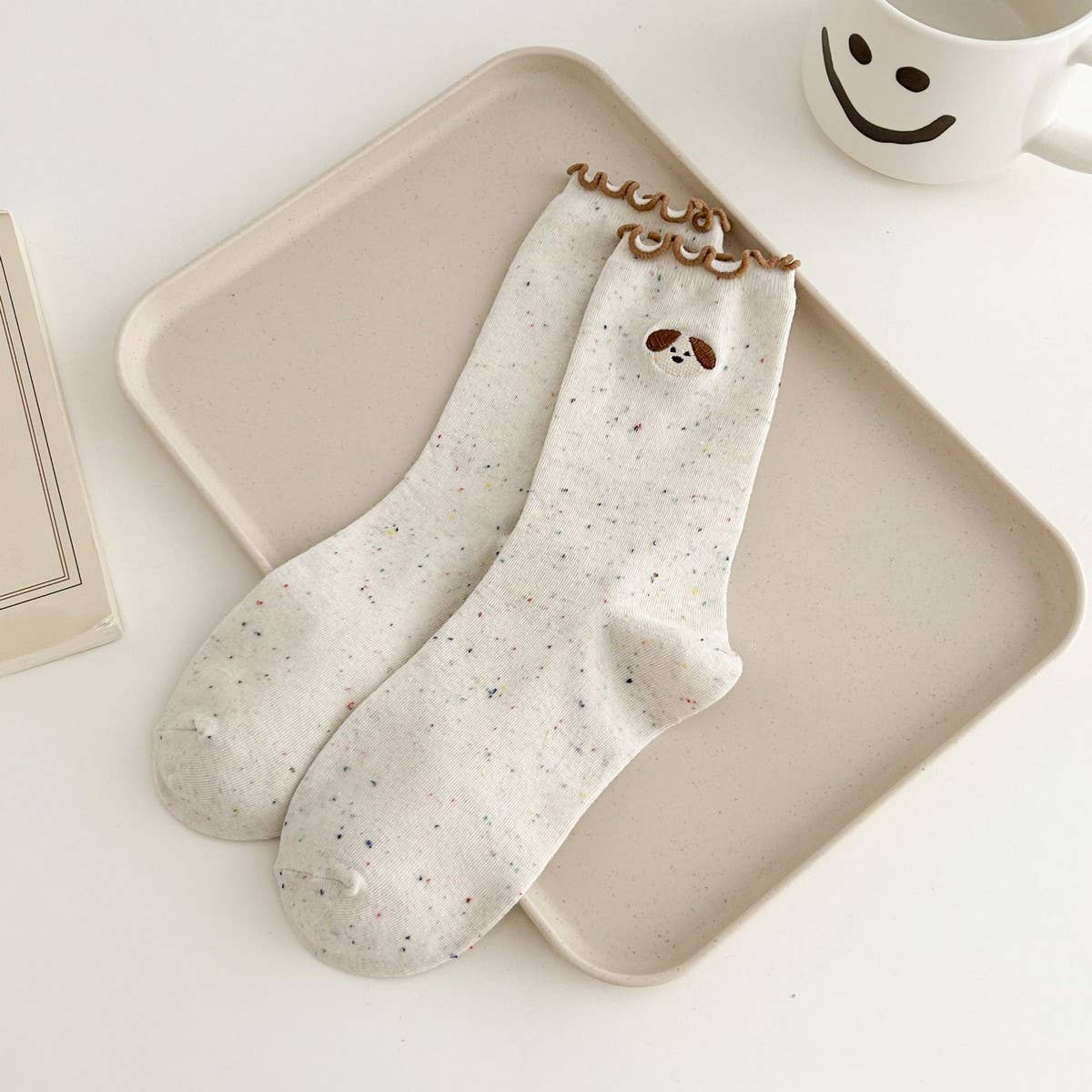 NEW EMBROIDERED BEAR FUNGUS LACE MIDDLE SOCKS