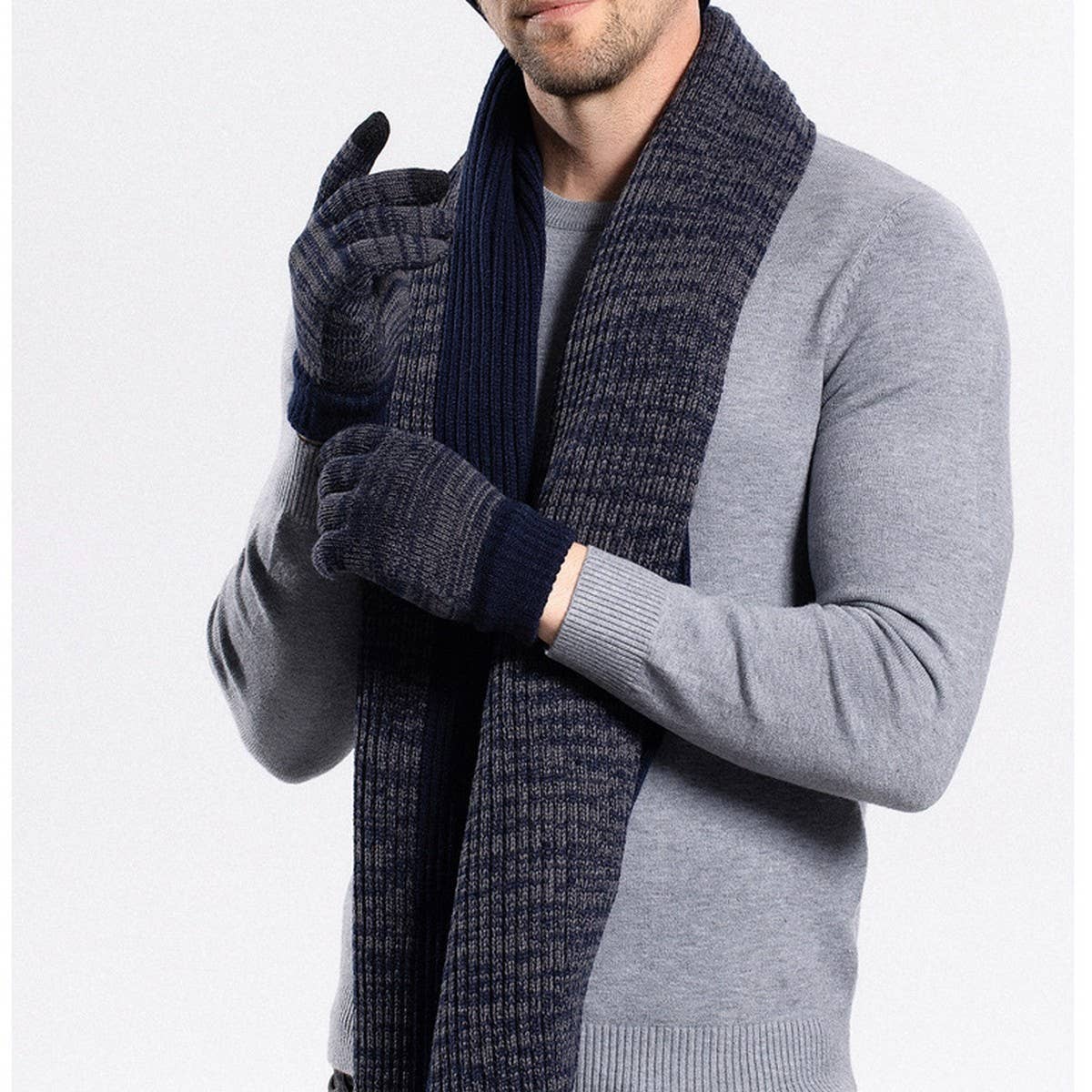 OUTDOOR WARM GLOVES AND SCARF THREE-PIECE SET_CWASC1138