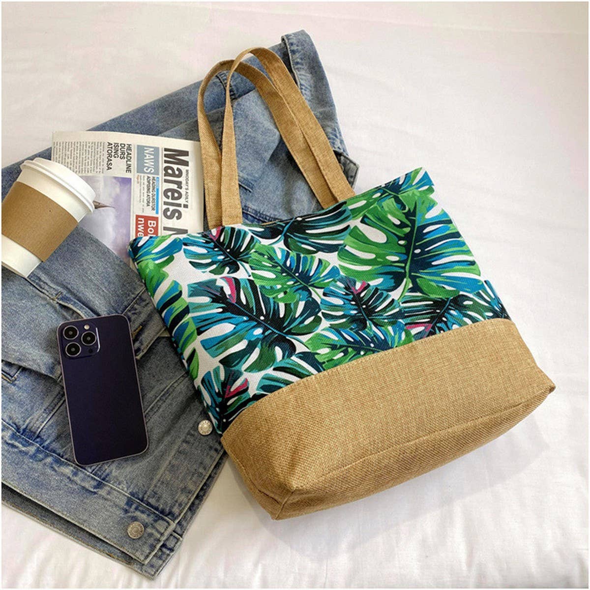 FASHIONABLE AND MINIMALIST CANVAS TOTE BAG_CWAB1671