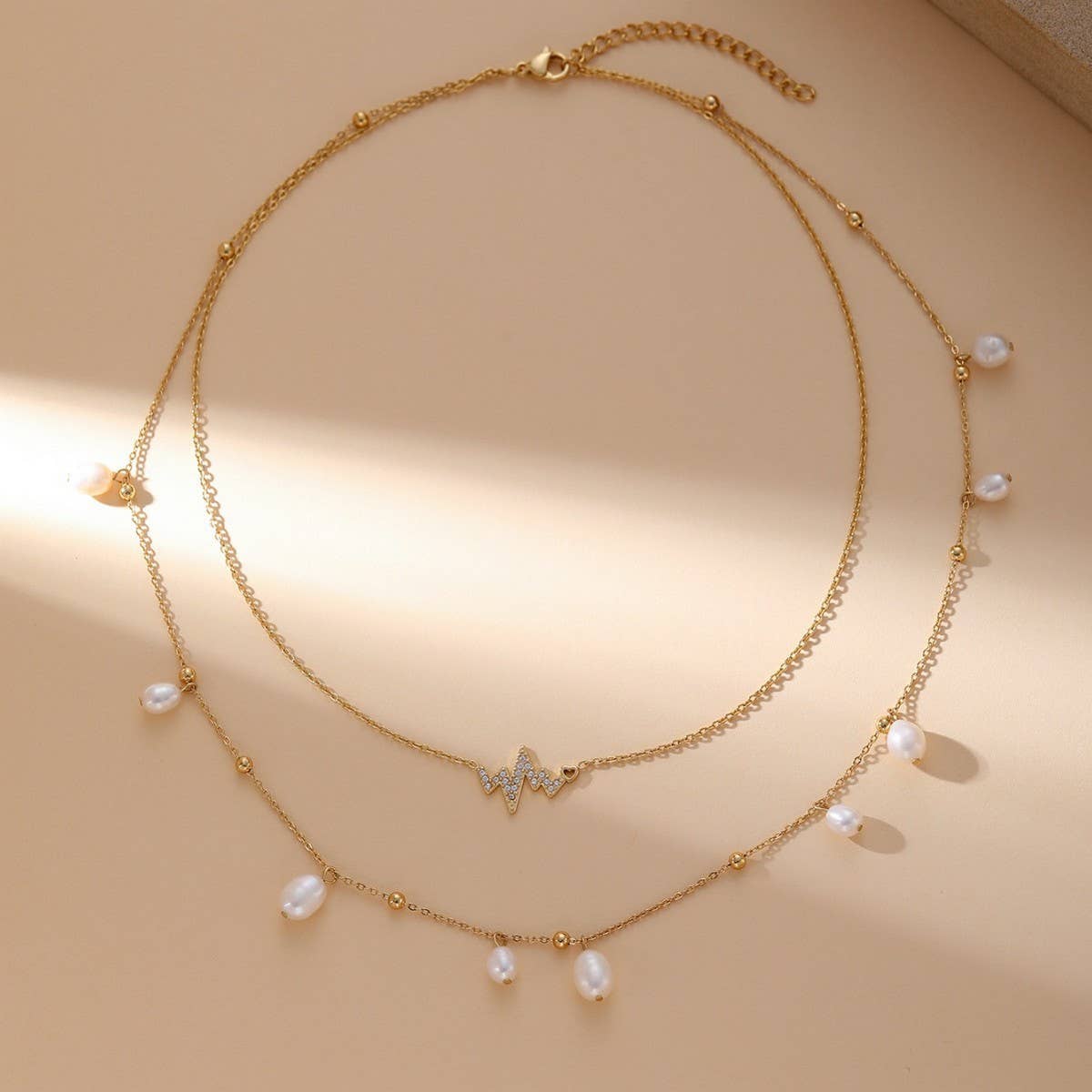 FRESHWATER PEARL NECKLACE 18K GOLD PLATED NECKLACE