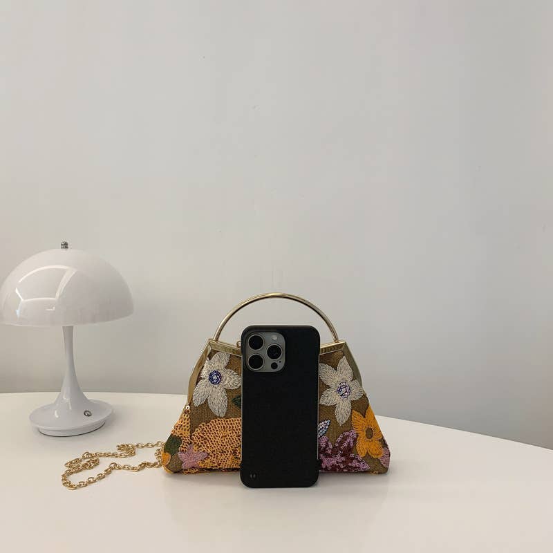 Chinese-style fashionable sequined flower handbag