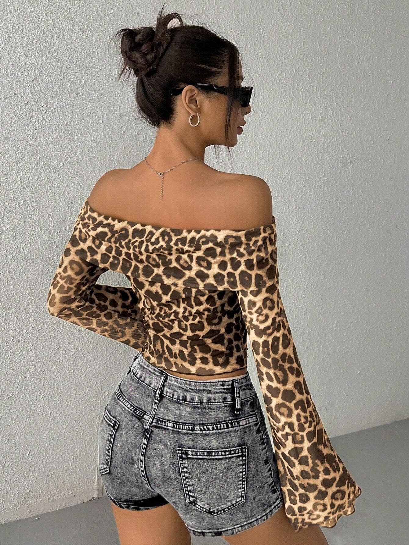 Leopard gauze one-shoulder long-sleeved T-shirt