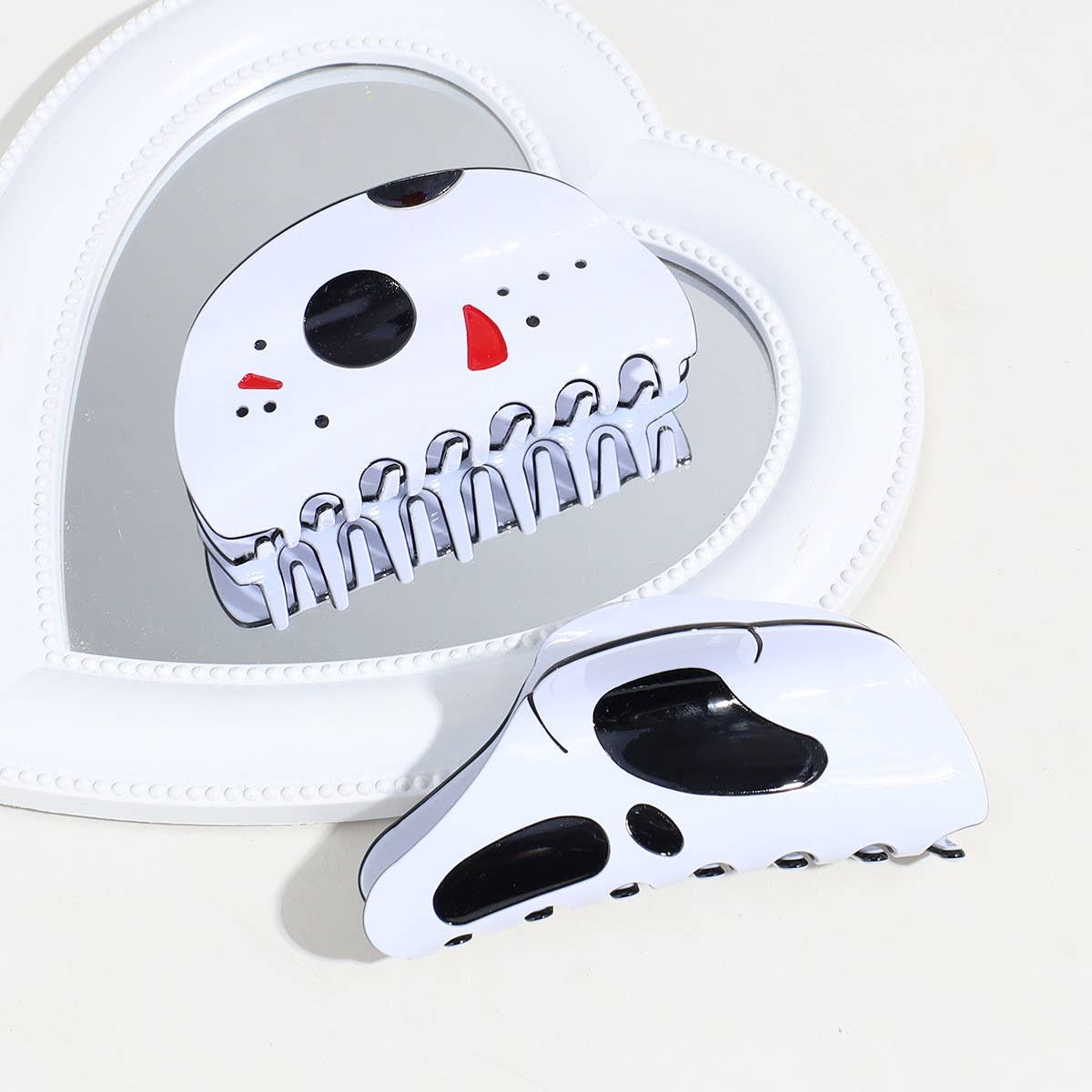 HALLOWEEN SIMPLE FUNNY SKULL HAIR CLIP