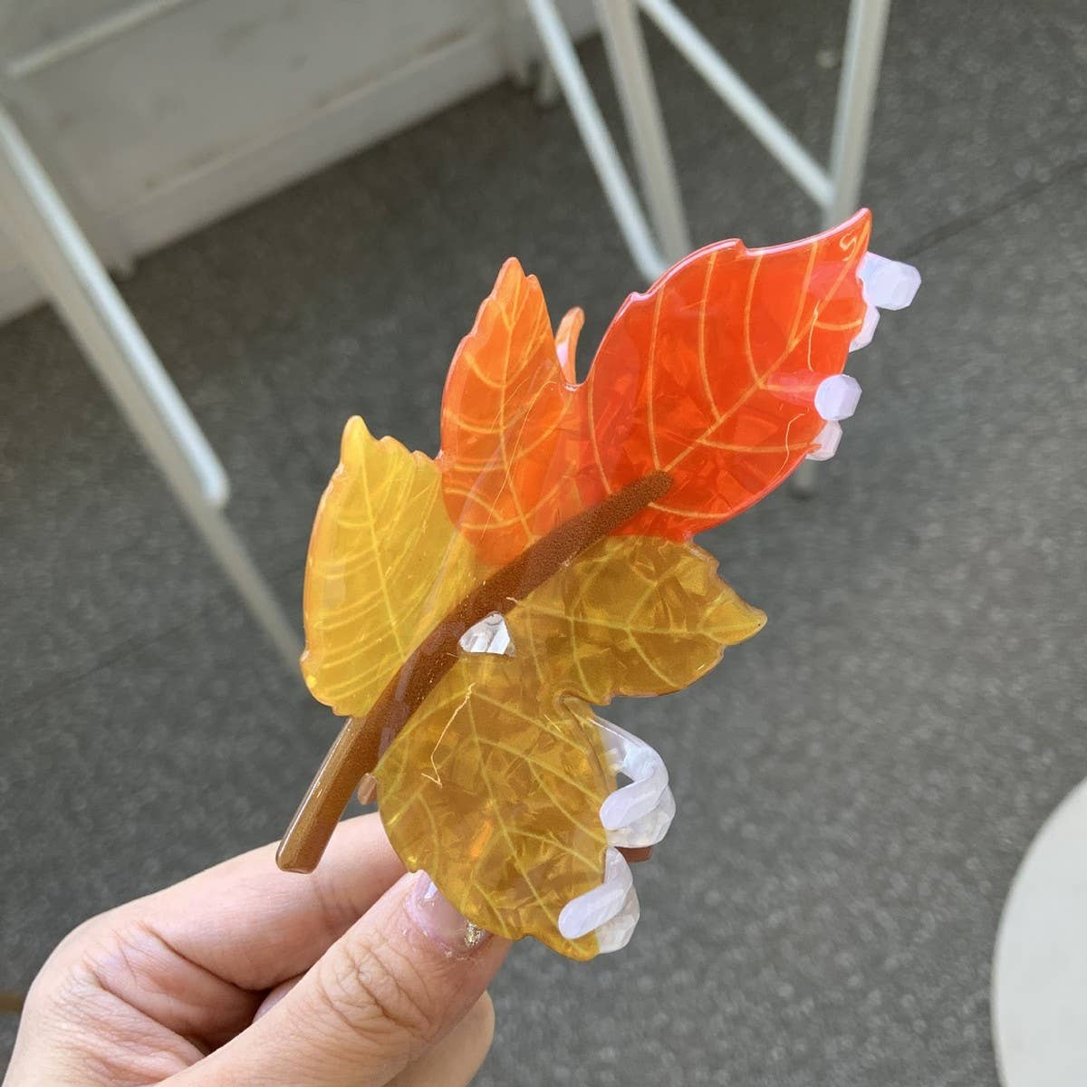 CWAHA4447_FARM MAPLE LEAF SMALL ANIMAL SHARK CLIP GRAB CLIP