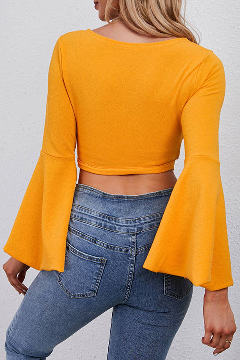V-neck T-shirt with flared sleeves and midriff