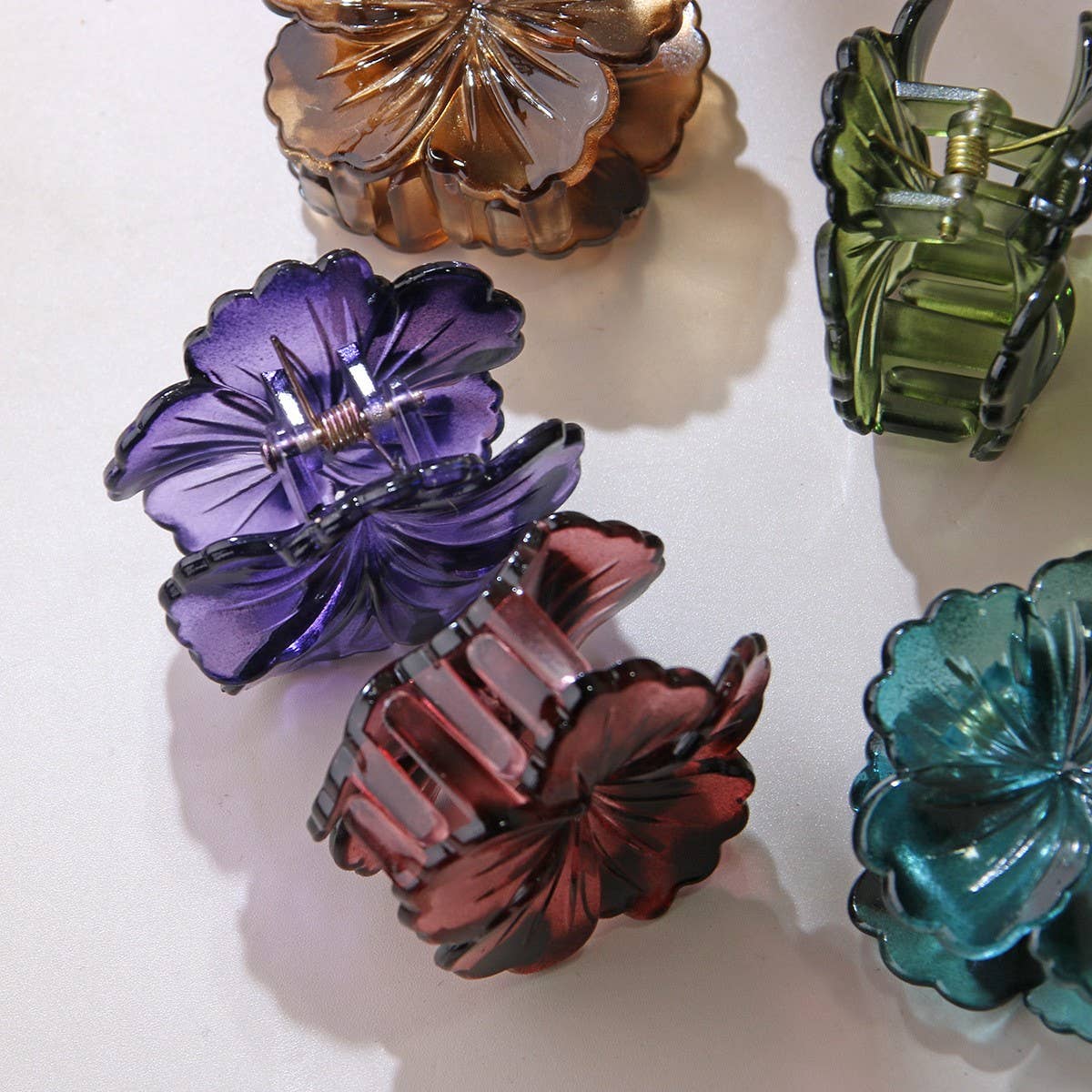 CWAHA07453_SMALL FLOWER HAIR CLAW CLIP FOR WOMEN