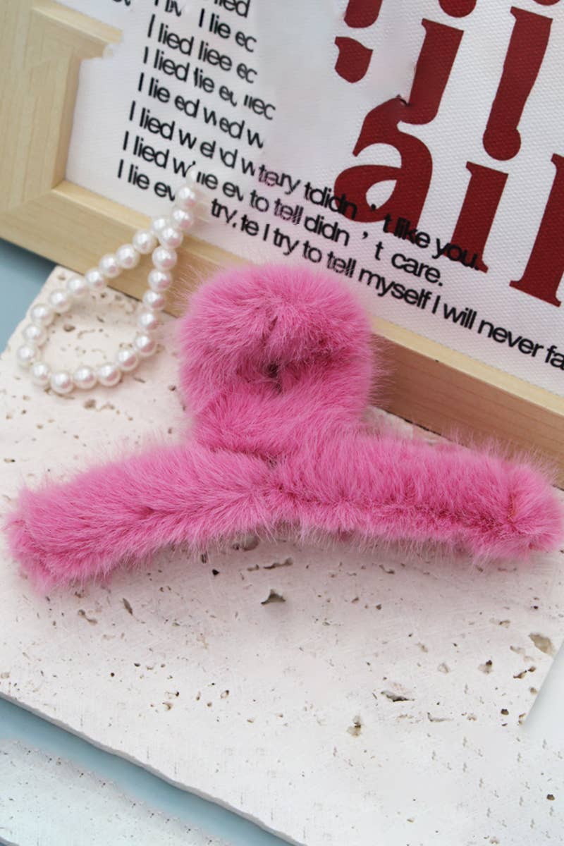 MULTICOLOR FAUX RABBIT FUR HAIR CLAW CLIP TWIST_CWAHA0153