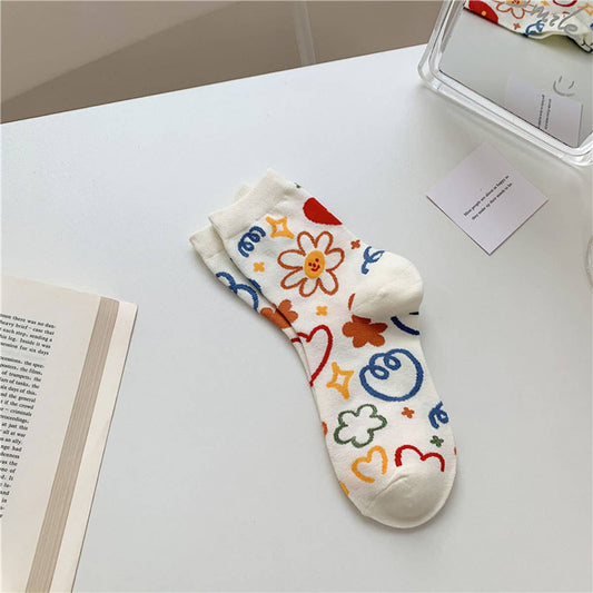 MILKY WHITE DOODLE SMILEY PATTERN CREW SOCKS