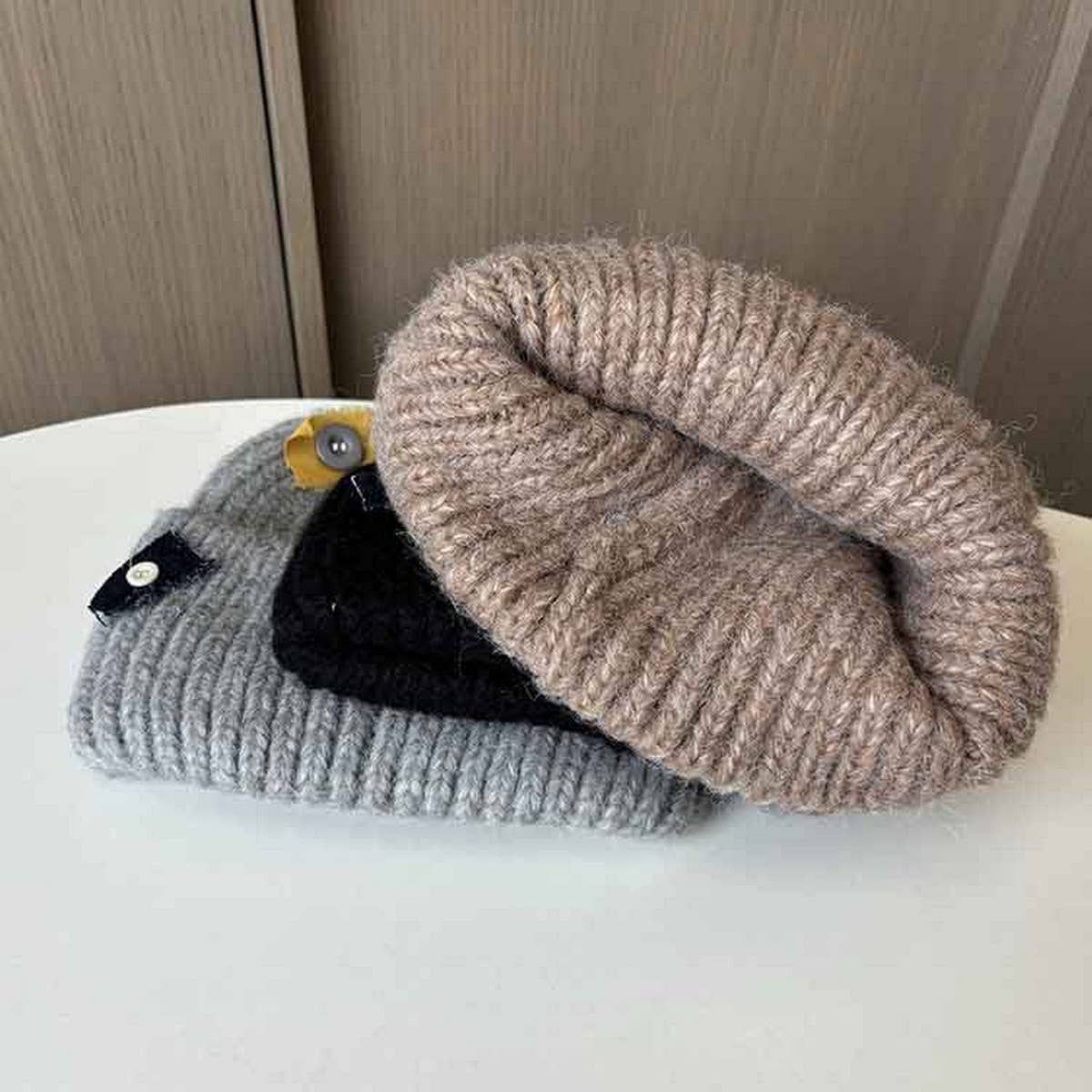 WARM PATCH BUTTON KNIT HAT_CWAB2908