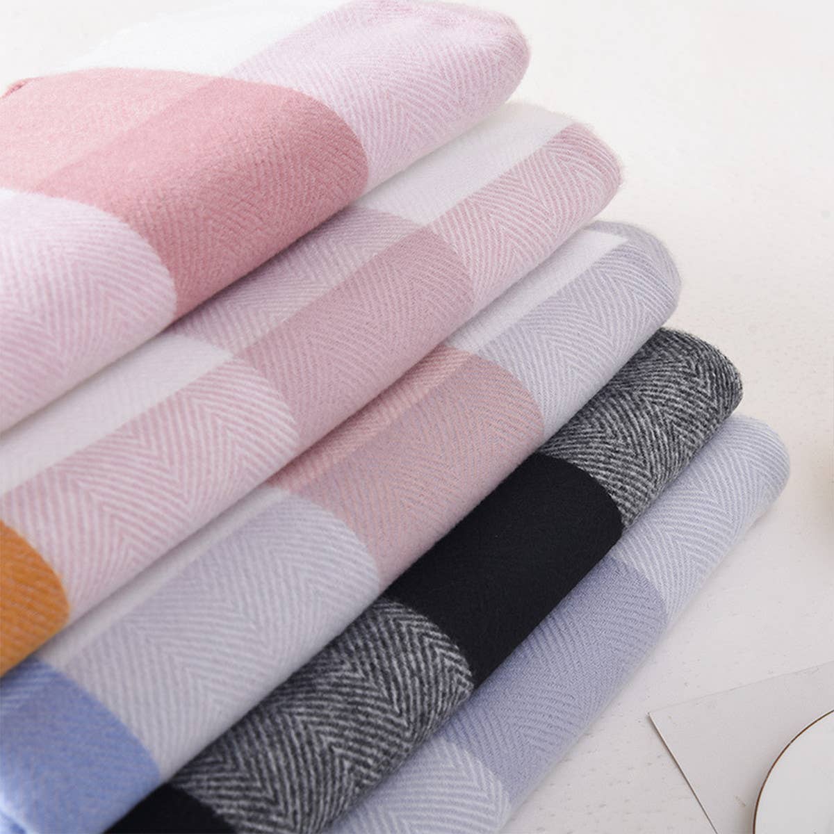 Plaid Winter Scarf ??Cute Unisex Wrap_CWASC0400