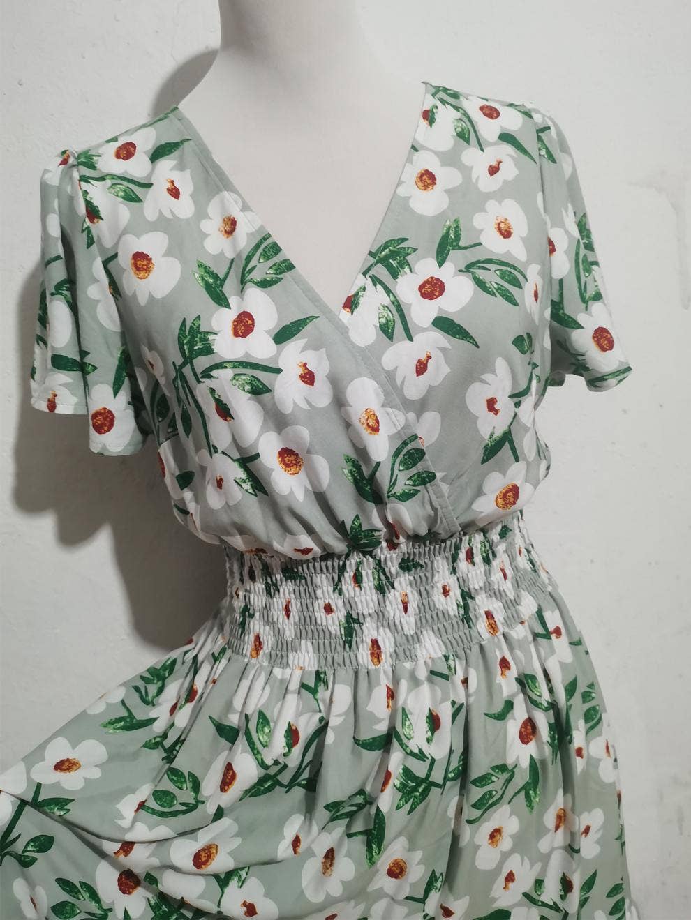 Fashion V-neck style waistline swing long dress