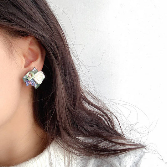 VINTAGE ART CAMELLIA FOREST EARRINGS