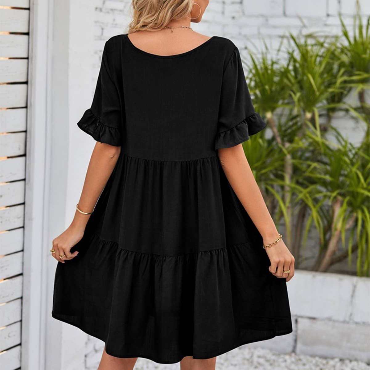 V-neck doll outfit three-layer pleated dress