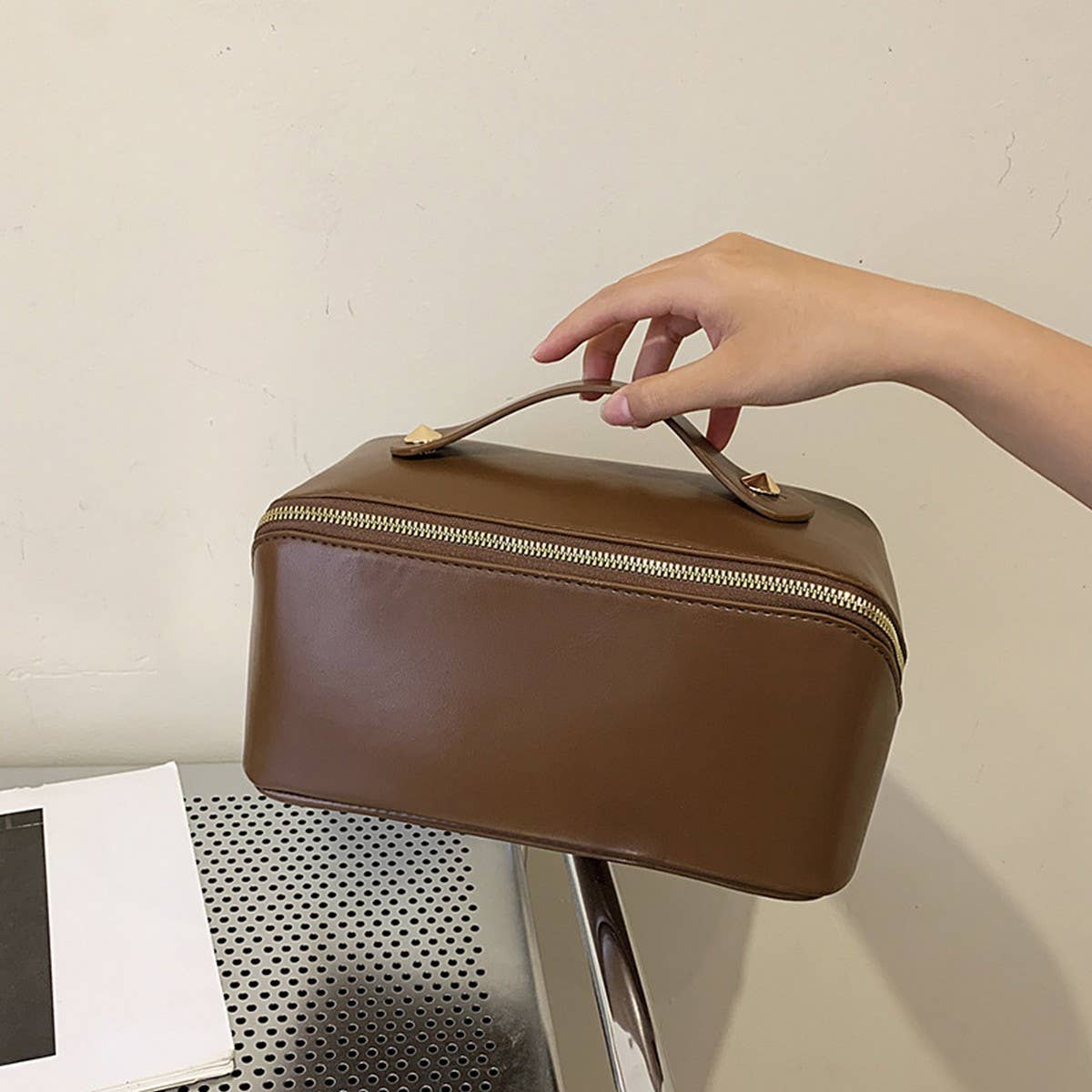 NEW FASHION HIGH-END PORTABLE COSMETIC BAG_CWAB4377