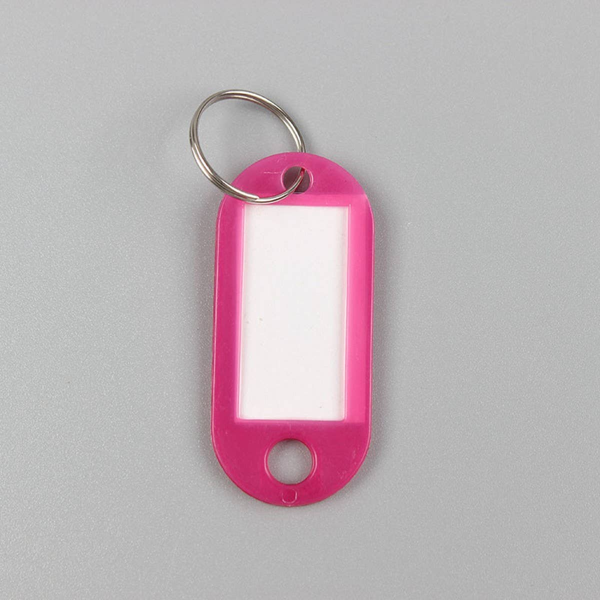 100 PACK COLORFUL STURDY PLASTIC KEYCHAIN CHARMS_CWMM2074