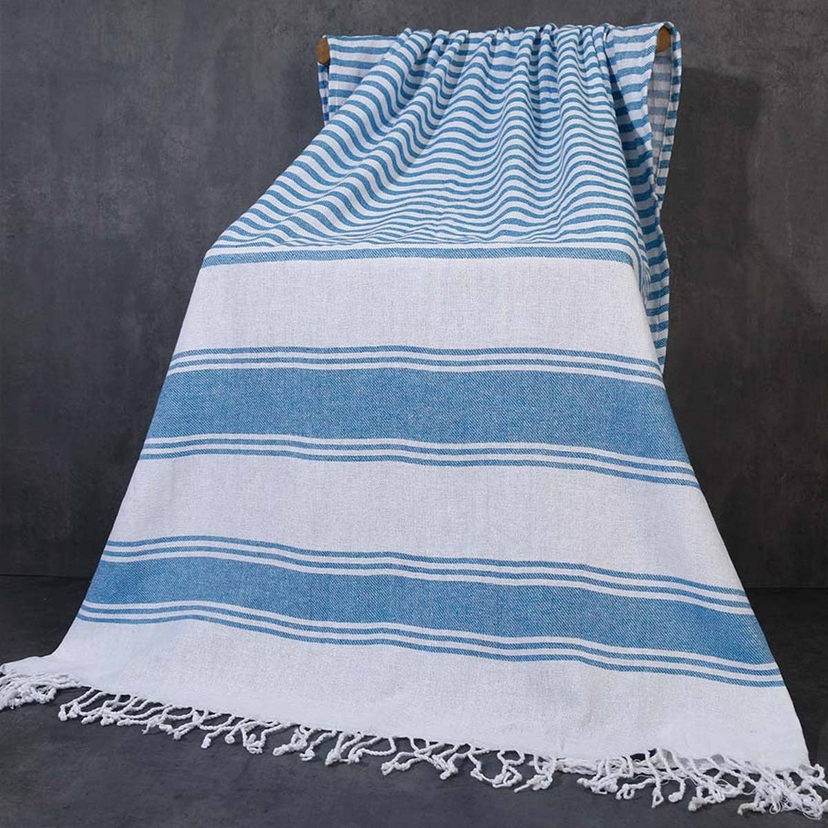 Striped Cotton Towel with Tassels Beach & Bath Use_CWMM7667
