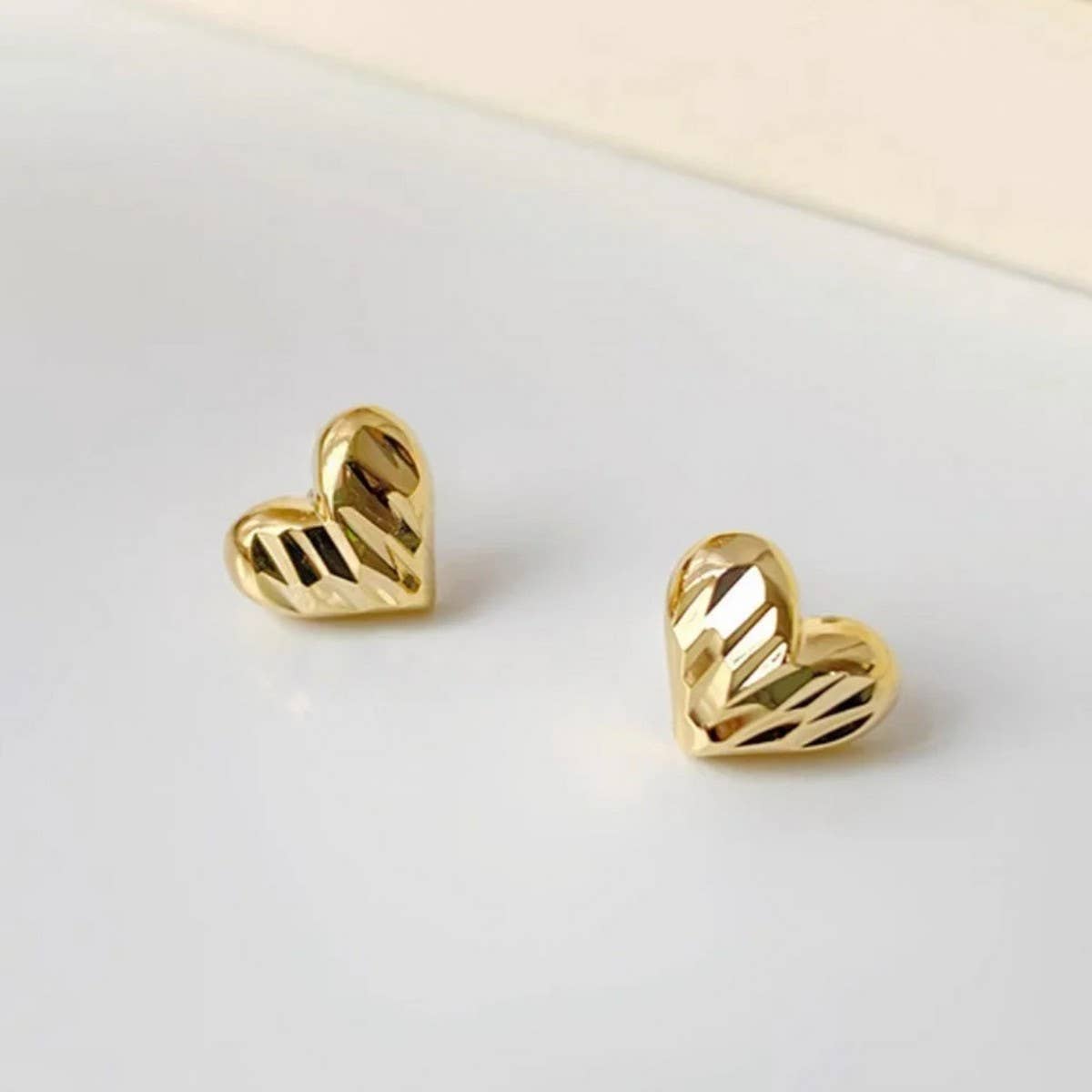 VALENTINE'S DAY DELICATE GOLD HEART EARRINGS