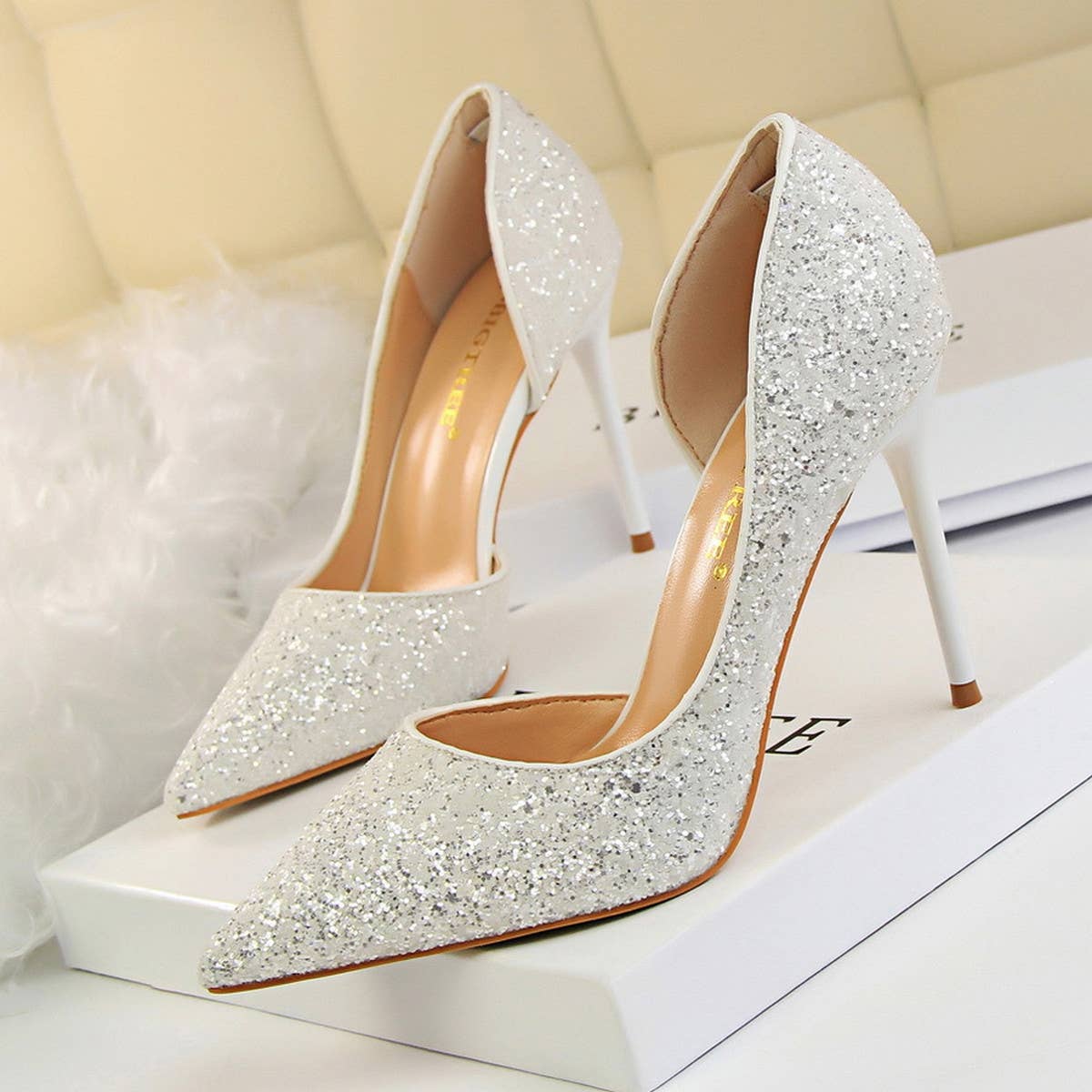 WOMEN POINTY SIDE HOLLOWED SEQUINED HIGH HEELS
