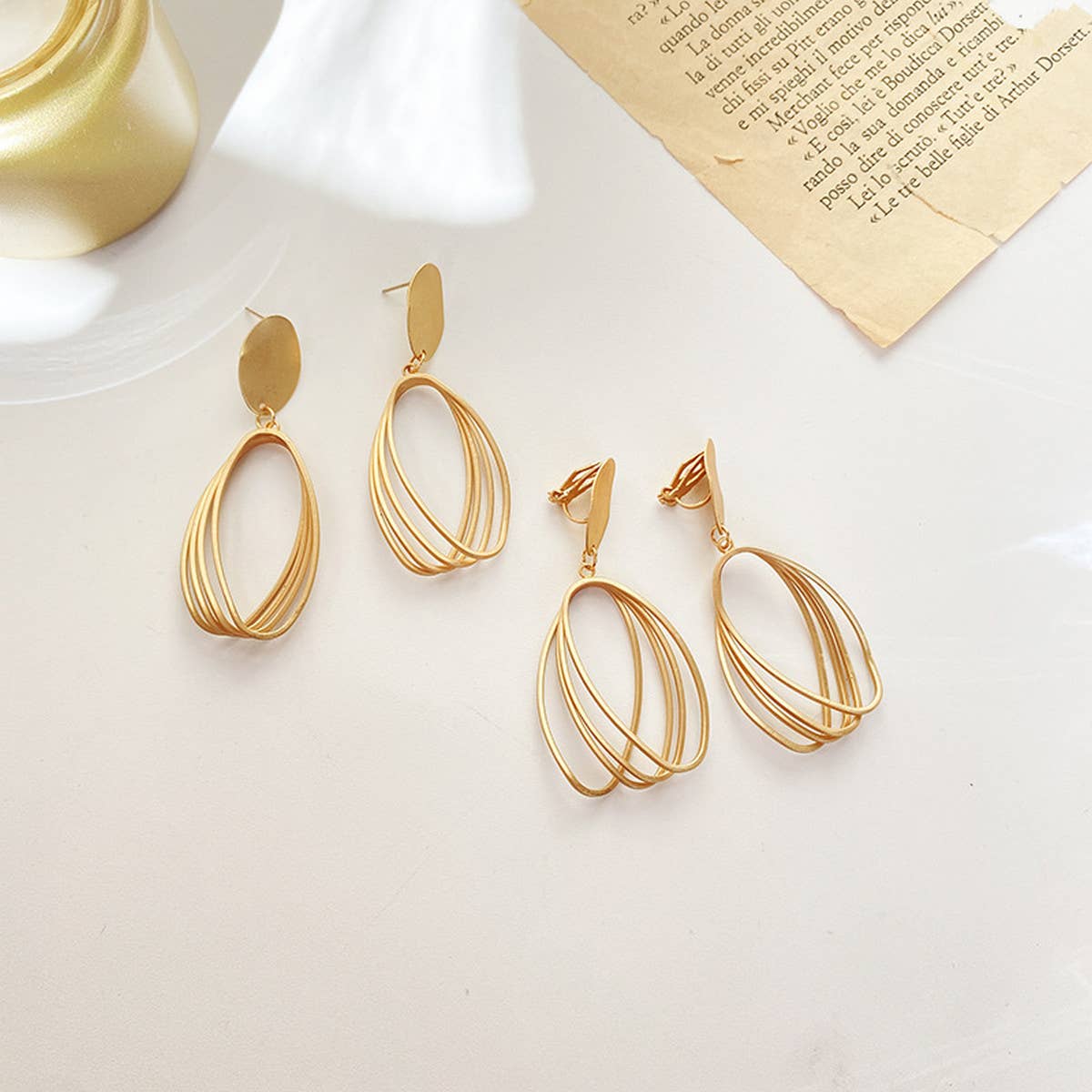 FASHIONABLE MATTE GOLD HOLLOW EARRINGS