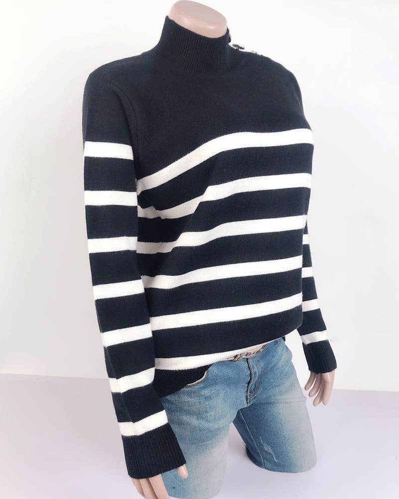 TURTLENECK SWEATER WITH STRIPED BUTTONS