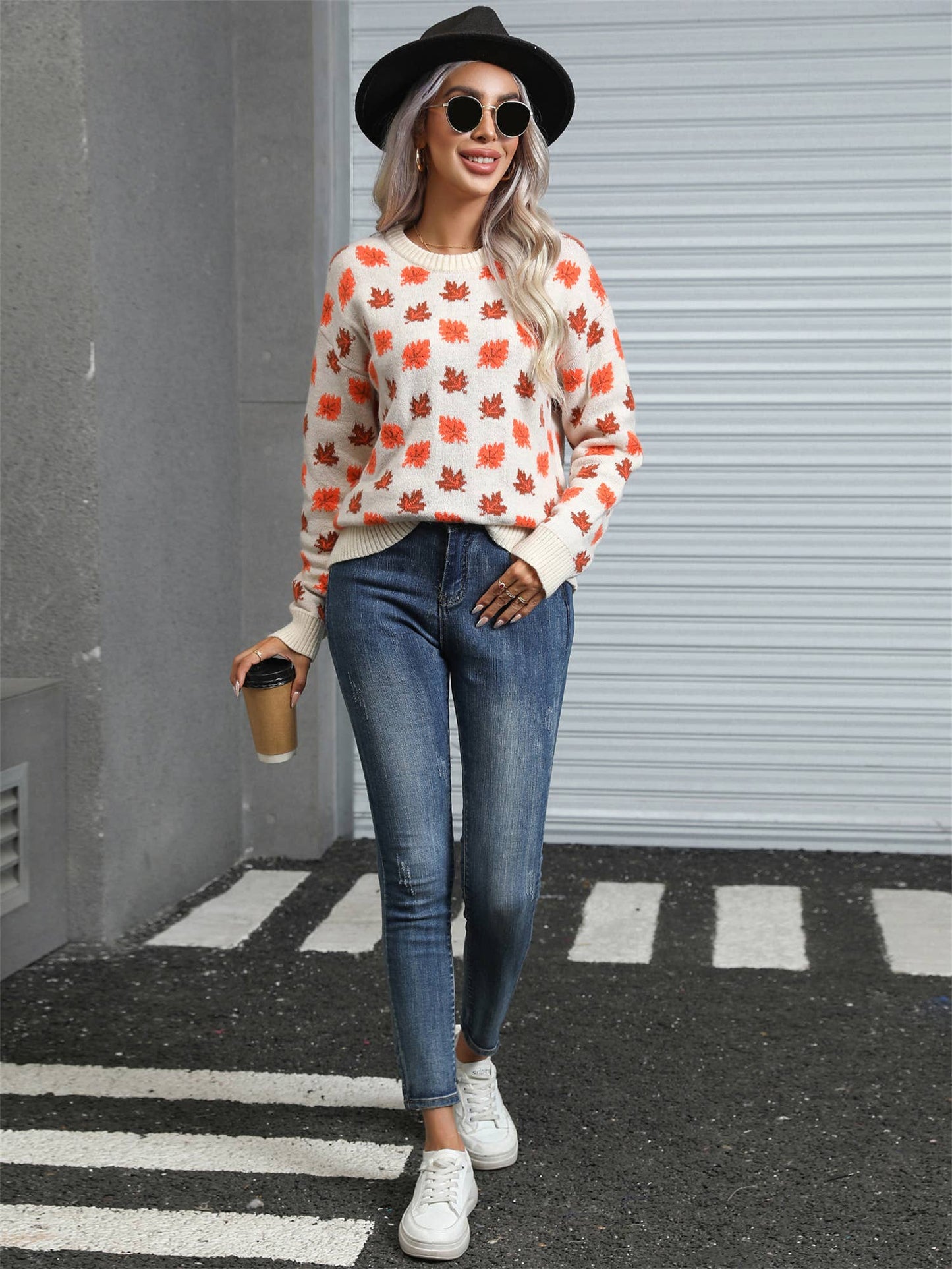 LEAVES CHRISTMAS CREWNECK SWEATER KNIT