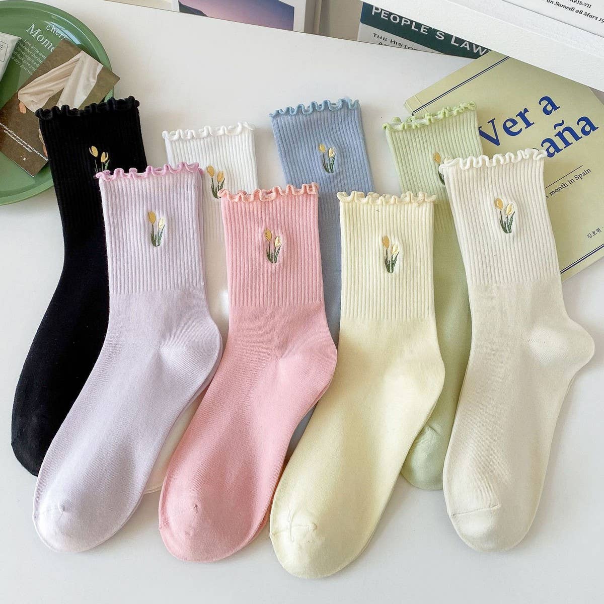 NEW ARRIVAL EMBROIDERED TULIP LACE MID-CALF SOCKS