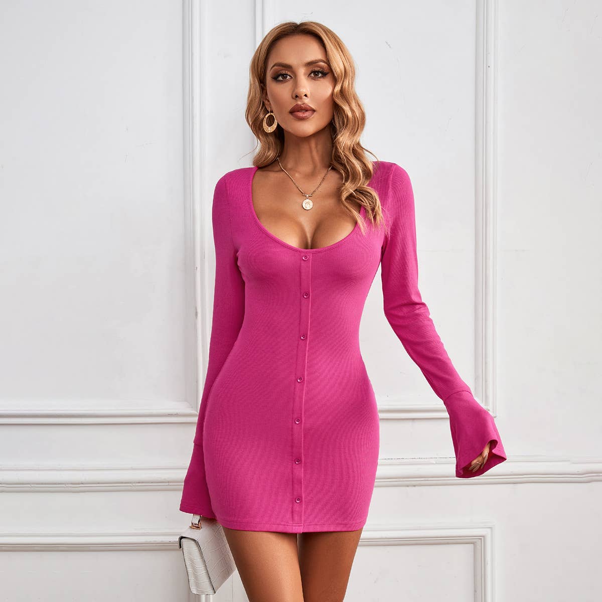 Single-breasted U-neck knitted long-sleeved dress