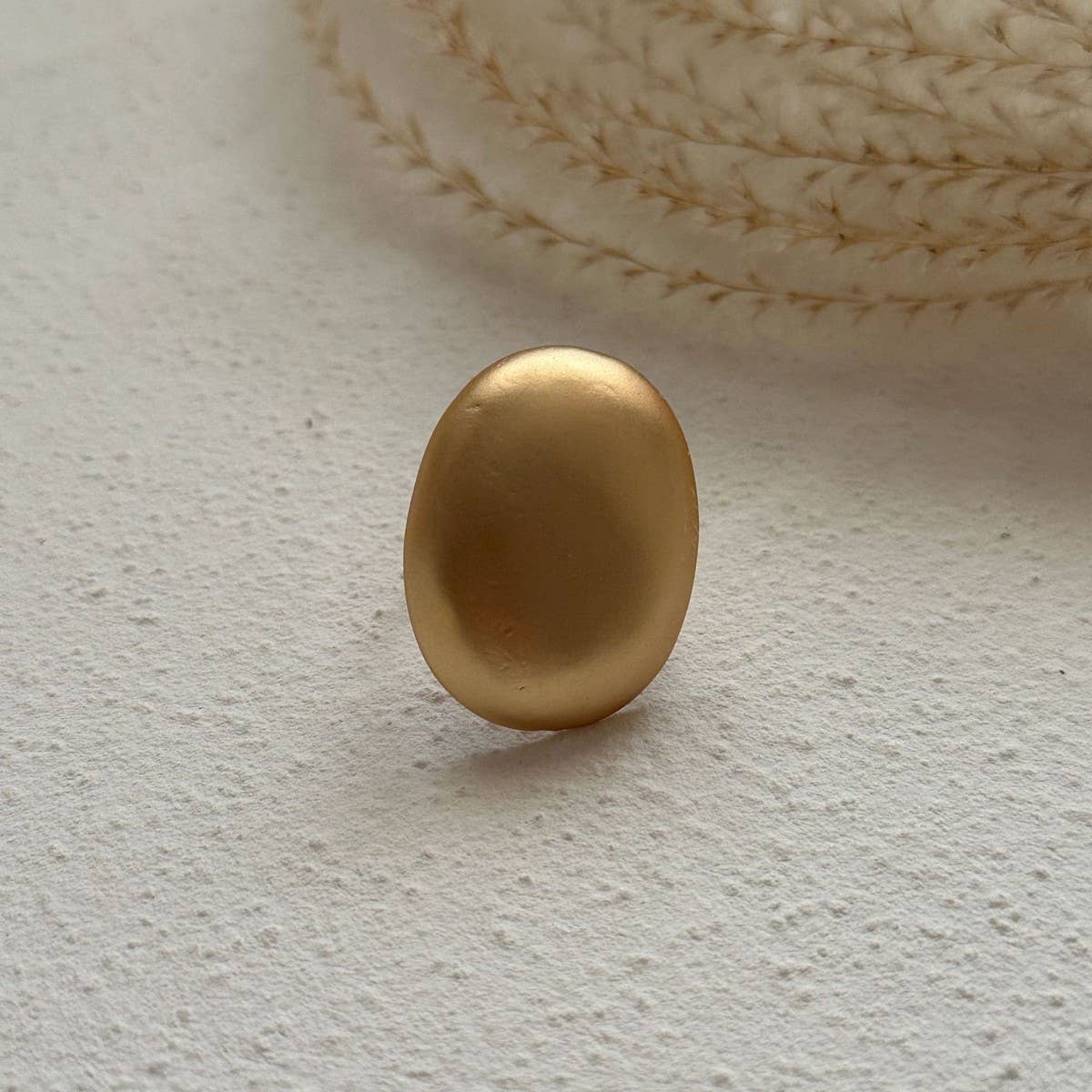 FASHIONABLE SMOOTH SPRING BRACELET FOR WOMEN