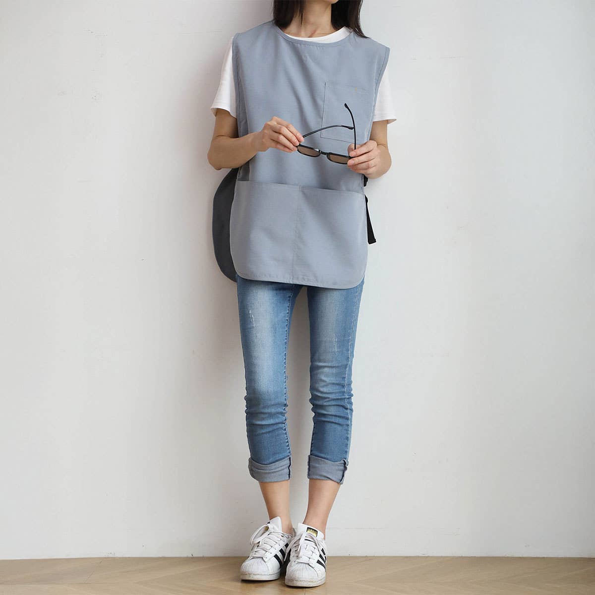 Waterproof Short Linen Aprons with pockets