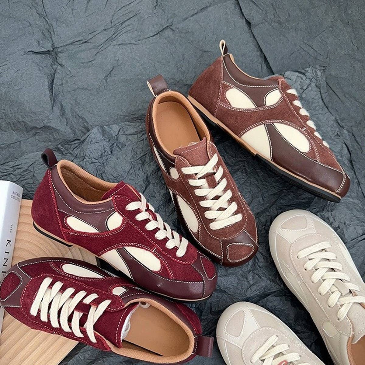 Retro Colorblock Sneakers in Wine Red Style_CWSHF0168