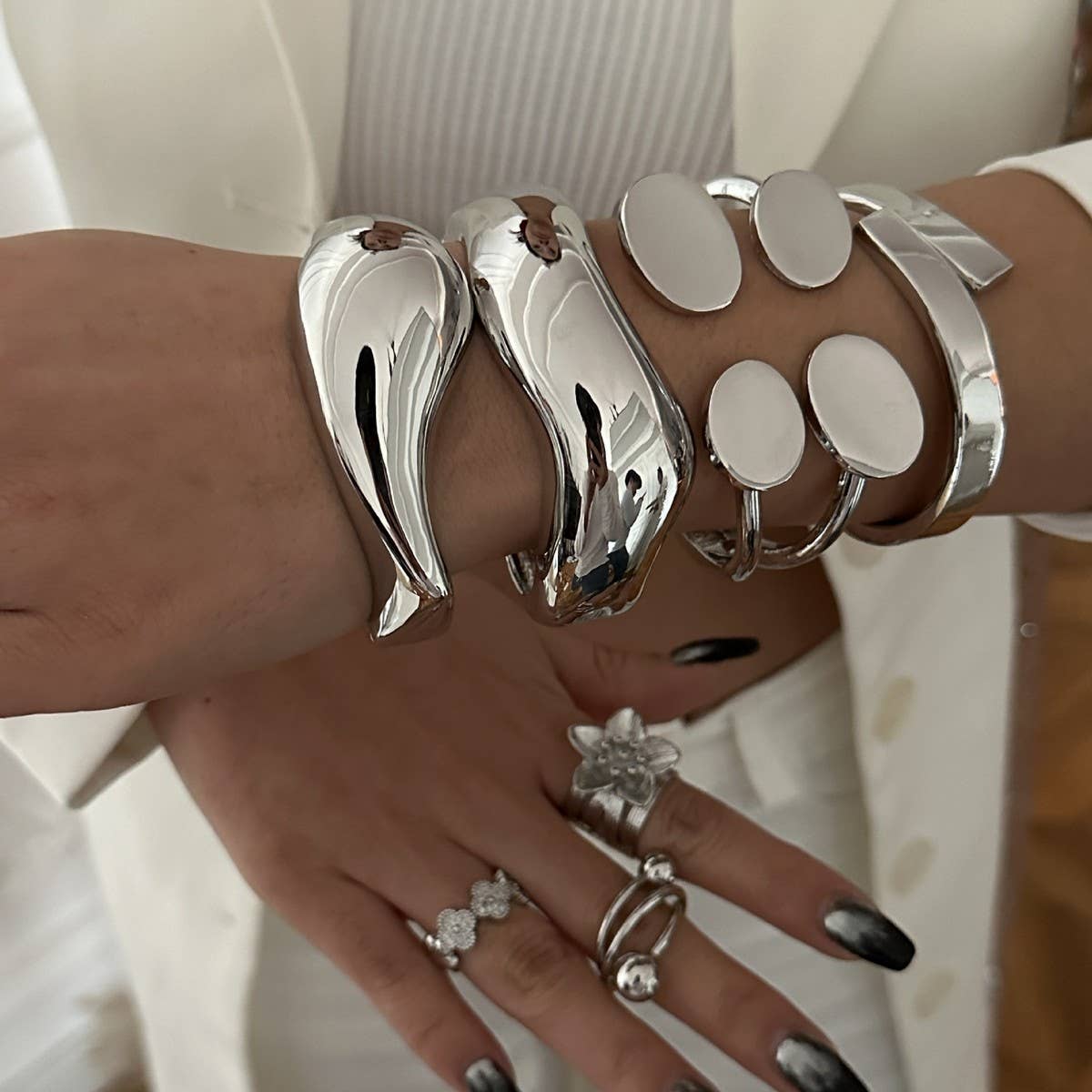 FASHIONABLE HIGH-GRADE ALLOY OPEN BRACELET