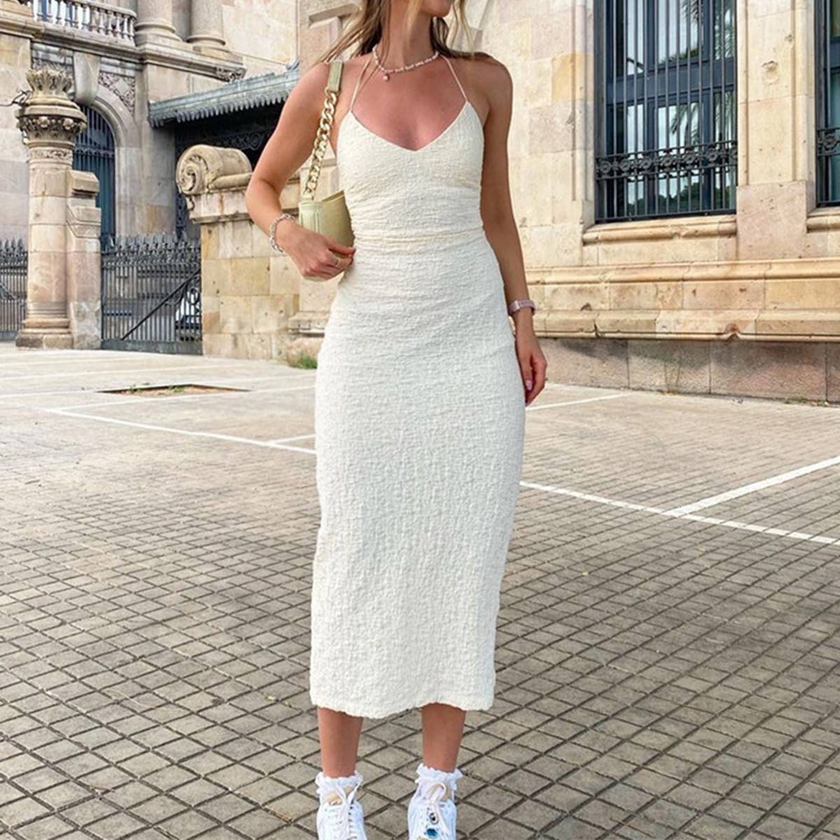 Sexy V-neck hollow backless halter tie dress