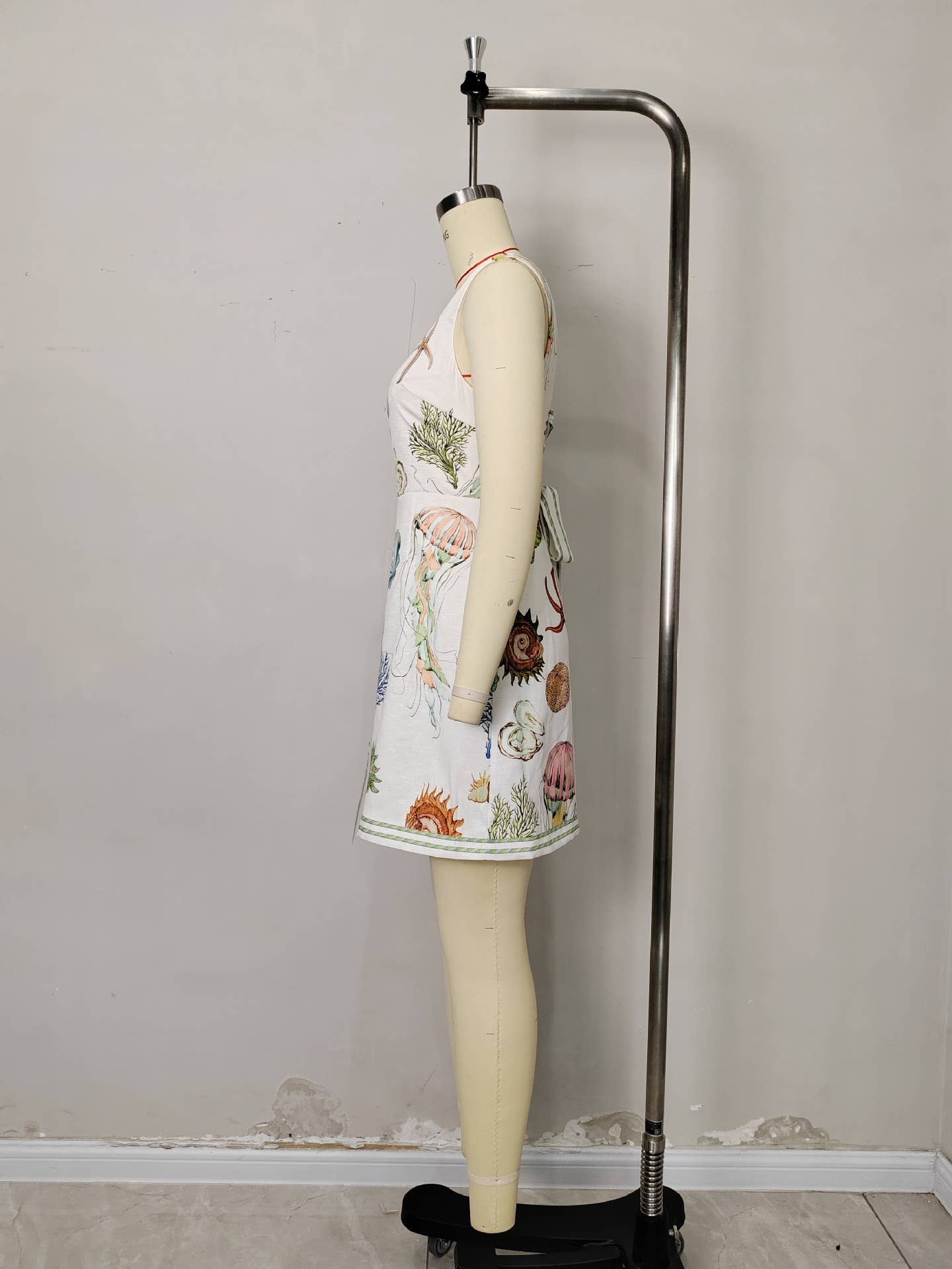 Backless printed casual halter mini dress