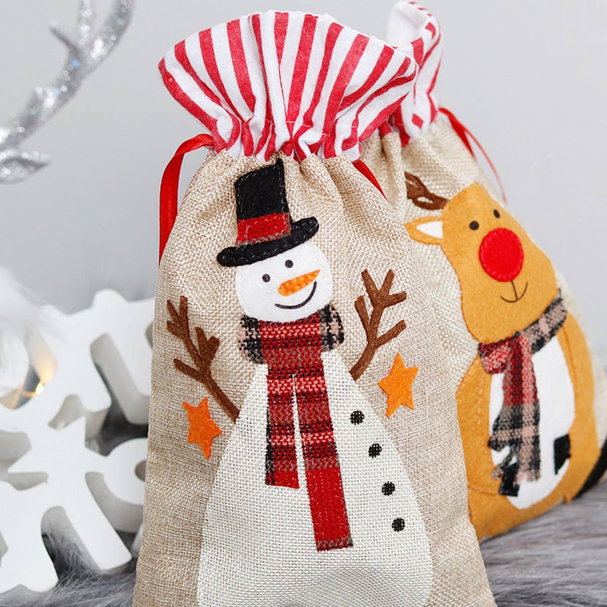 Burlap Embroidered Kids Christmas Gift Bag_CWAJE05393