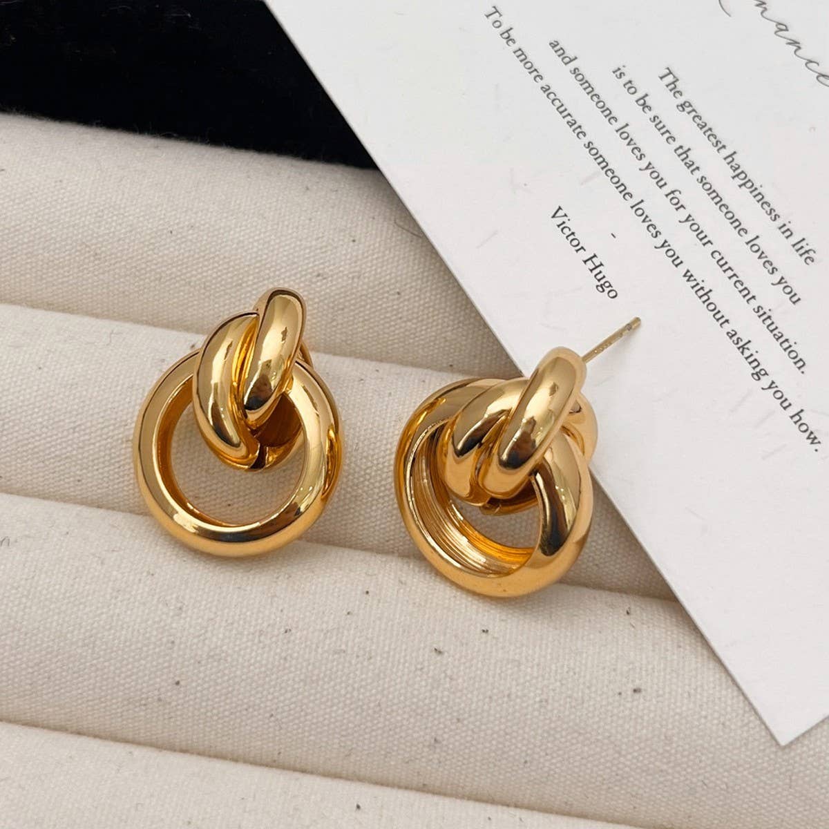 NEW FASHION RETRO GEOMETRIC EARRINGS FOR WOMEN