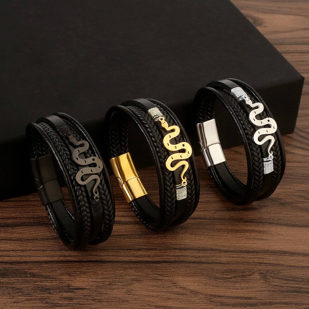 LEATHER HANDWOVEN MAGNET CLASP BRACELET