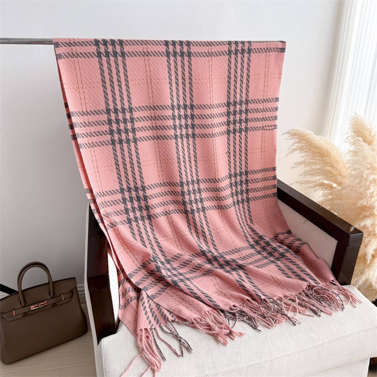 Retro Houndstooth Scarf with Soft Fringe_CWASC2755