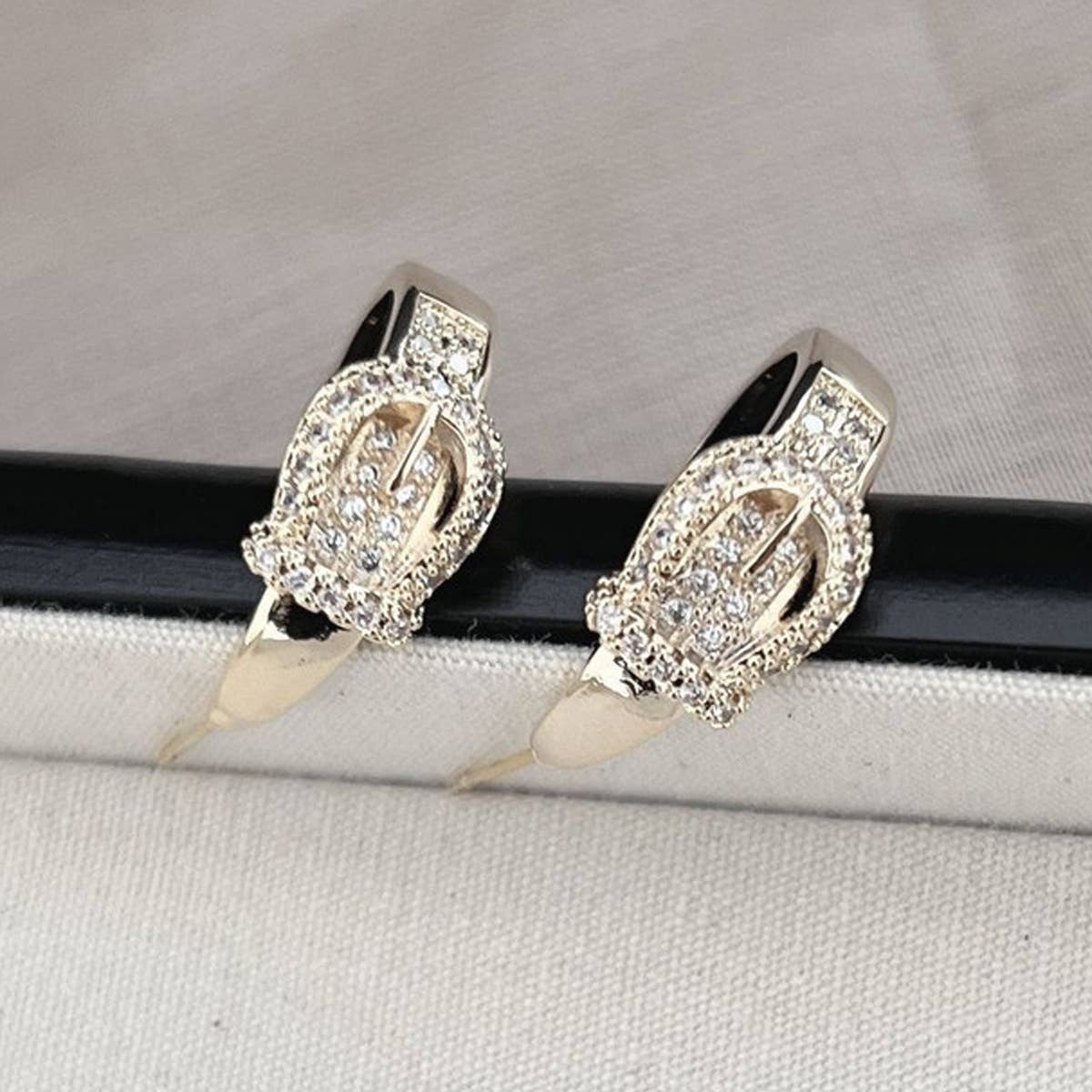 LIGHT LUXURY ZIRCON C-SHAPED EARRINGS