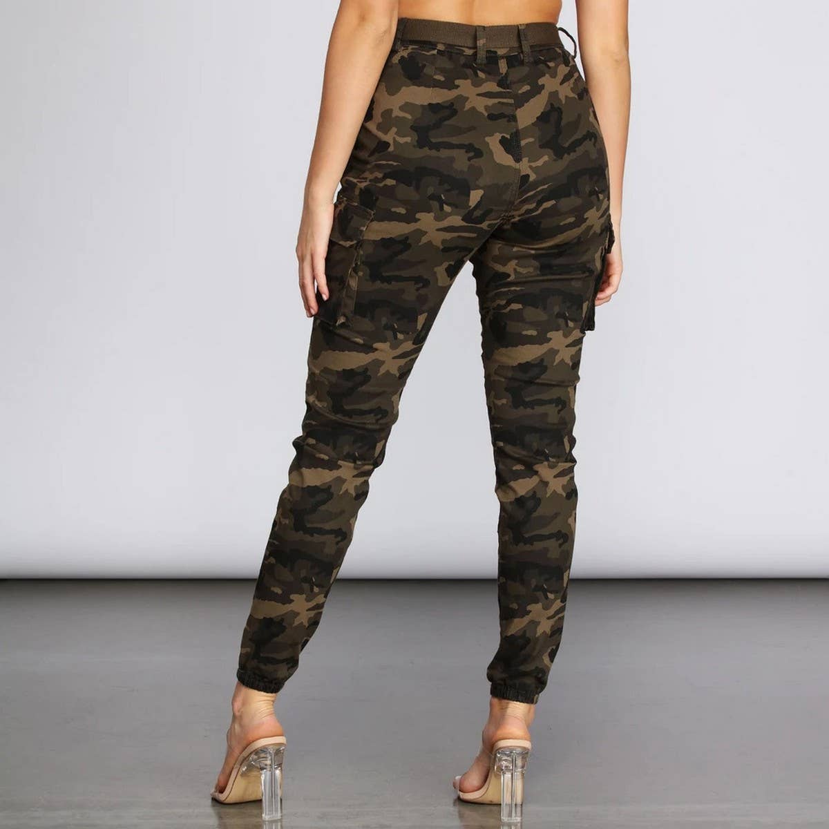 WOMENS SLIM FITTING CAMOUFLAGE PRINTED PANTS_CWBLP0383
