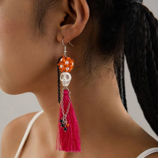 CWAJE2507_HALLOWEEN SKULL TASSEL RICE BEAD EARRINGS