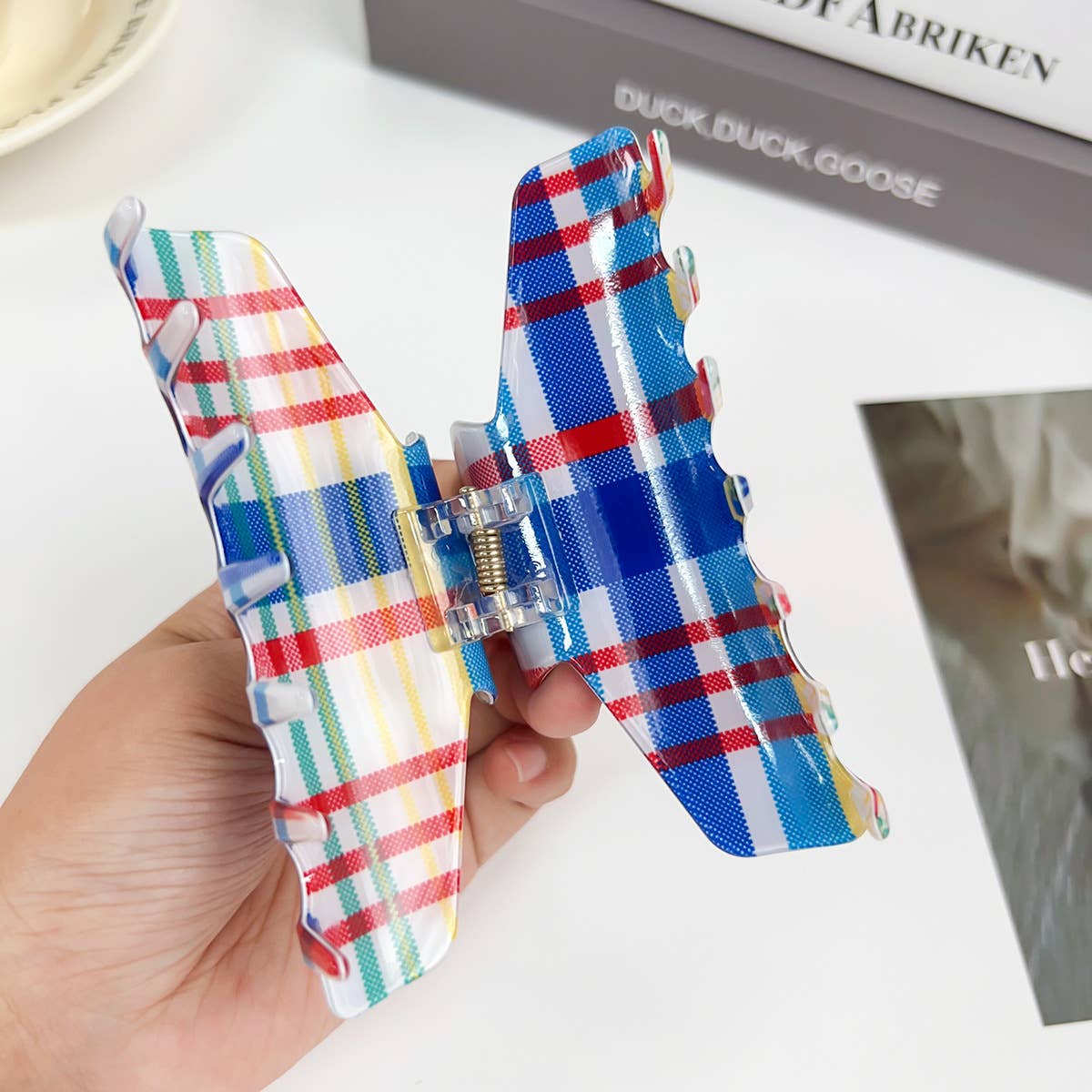 Tropical hollowed-out clipper floral hair clip