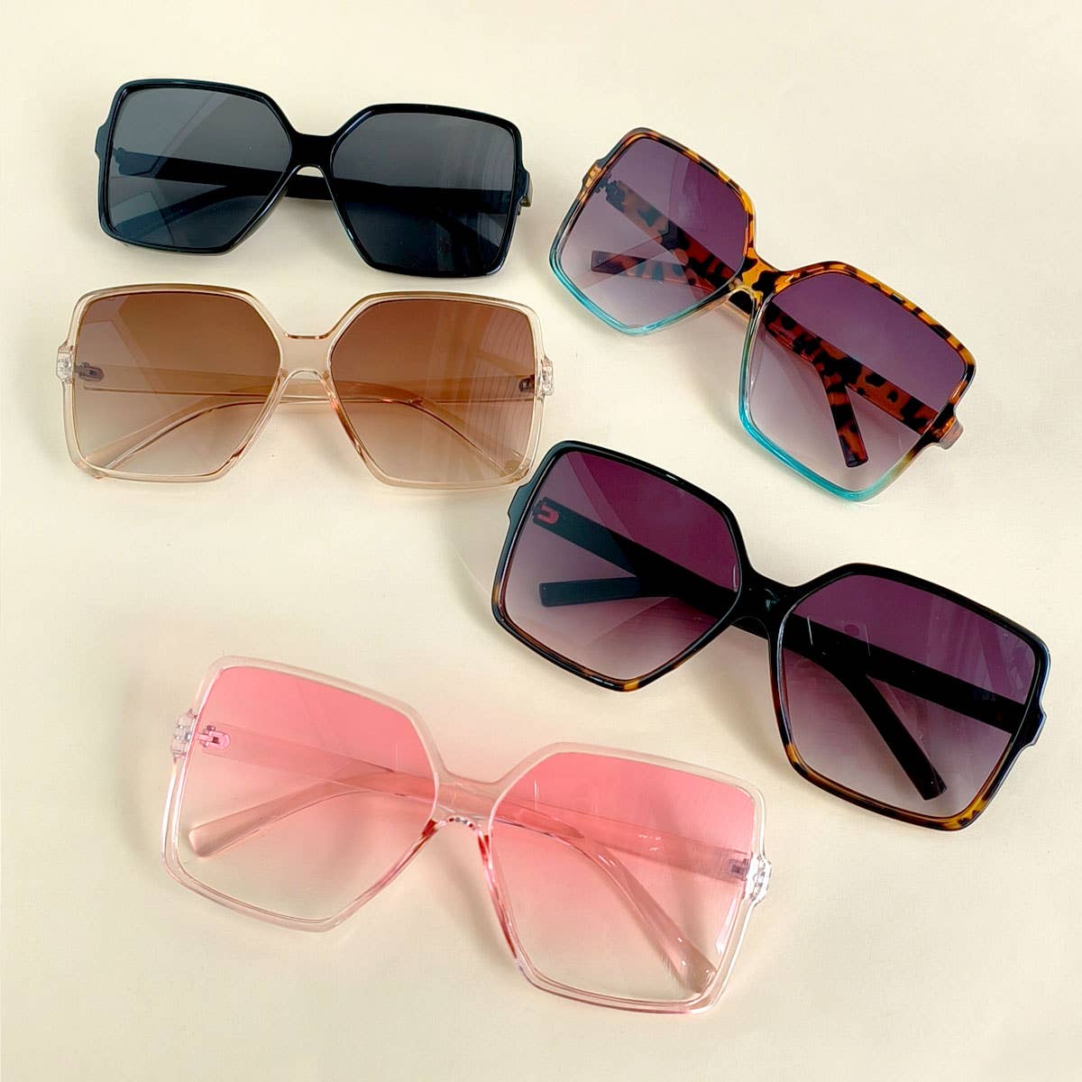 HIGH FASHION OVERSIZED SQUARE SUNGLASSES