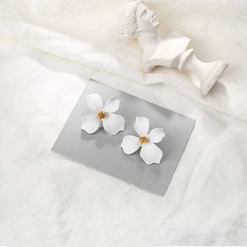 Multicolored irregular four-petal stud earrings